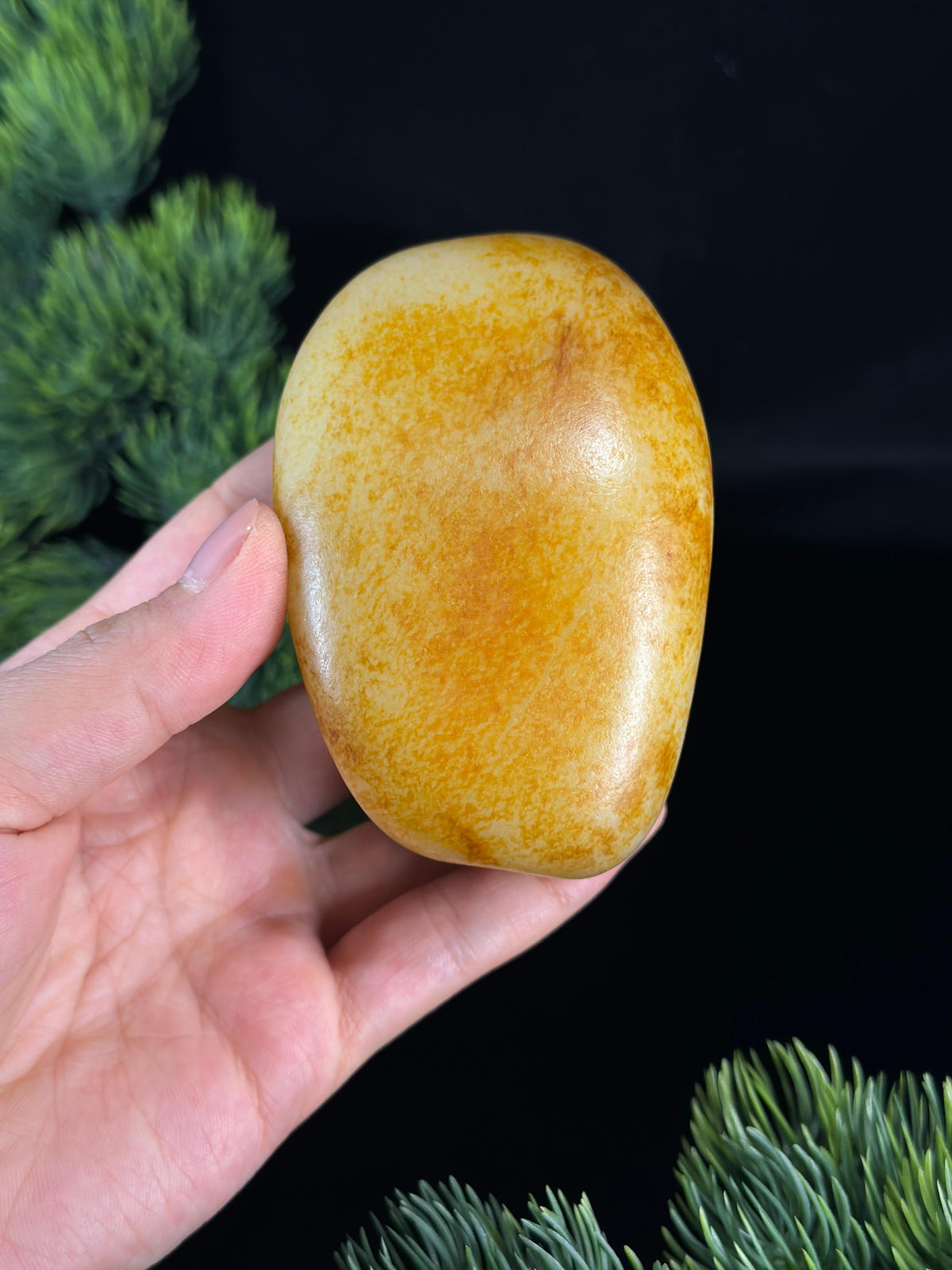新疆和田玉收藏级白玉通体洒金皮籽料小摆件（yc471406）