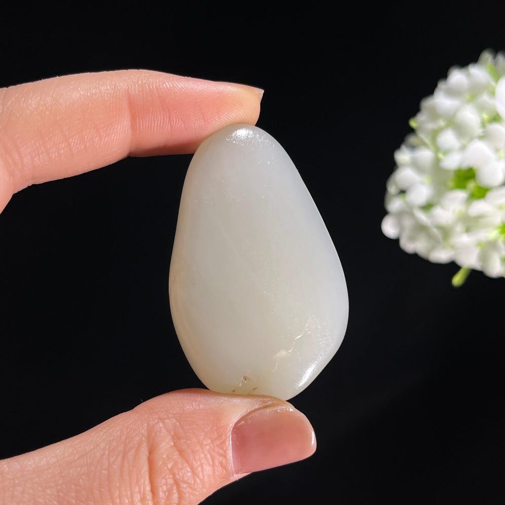 和田玉一级白“雪玉凝霜”光白籽料原石（yc285824）