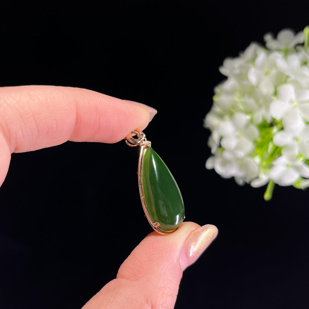 新疆天然和田玉18K金镶碧玉水滴吊坠（yc351469）