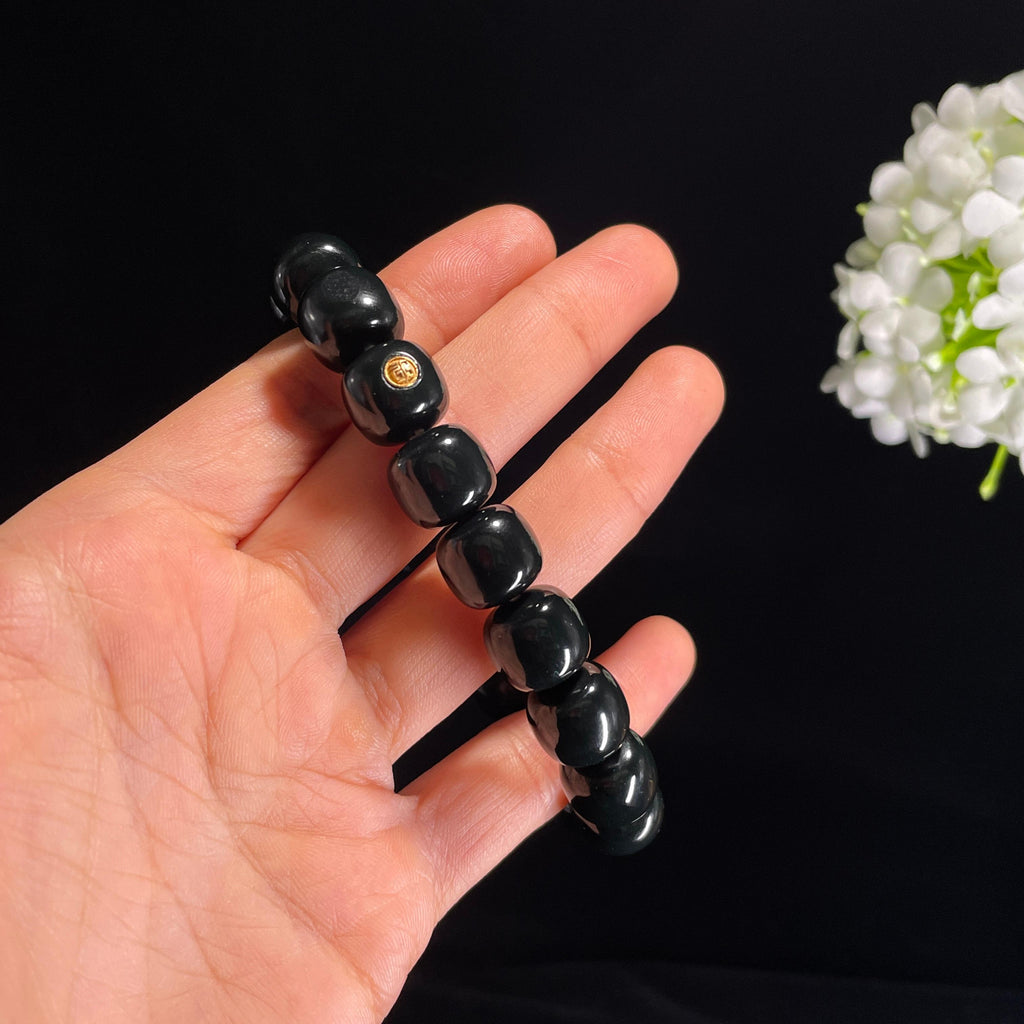 2026.1.23，和田玉“暗夜金辉”黑青籽料手串（yc320255）