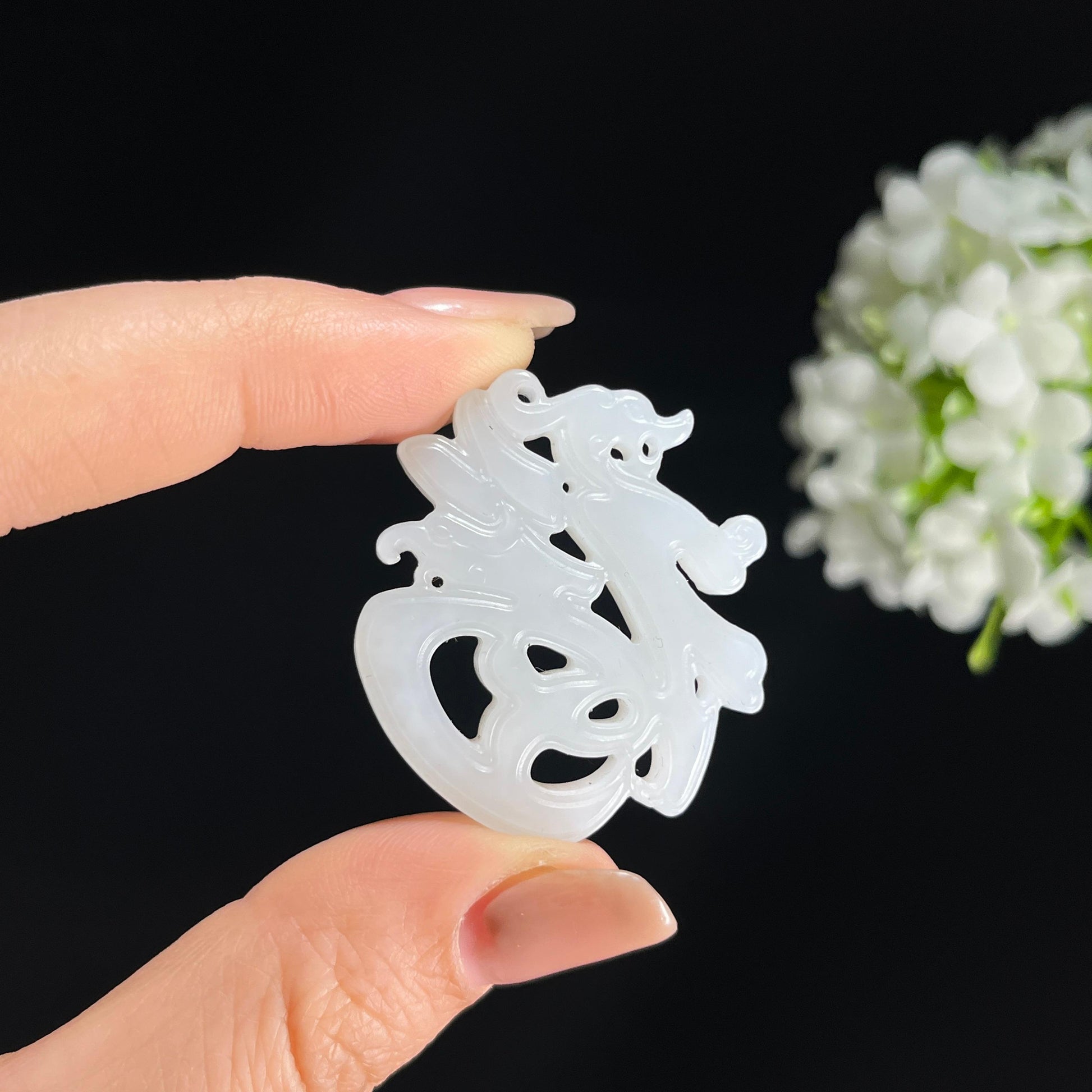 s，和田玉白玉“福”字镂空雕挂件（yc379703）