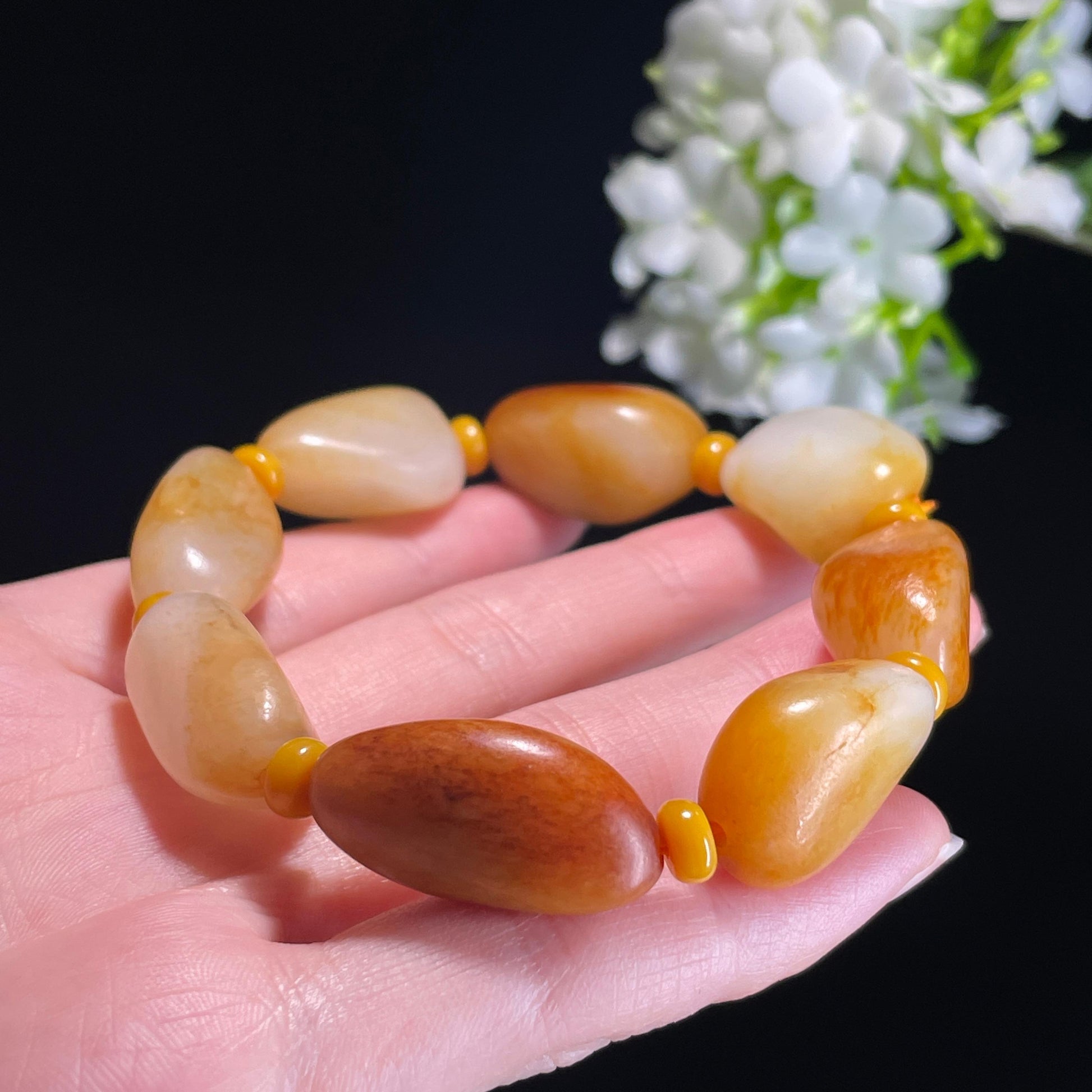 和田玉白玉红沁洒金皮聚红皮籽料原籽手串（yc338004）