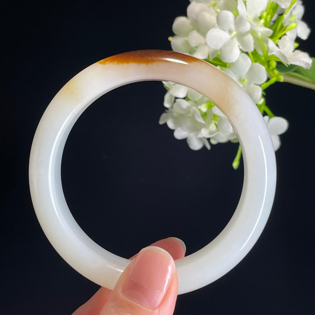 和田玉且末料“金乌衔月”糖白玉手镯（卡55）（yc315297）