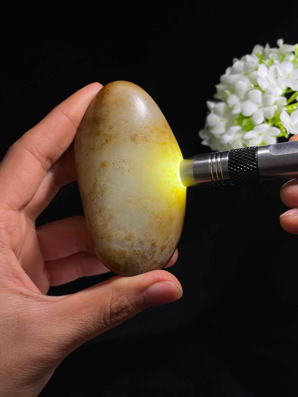 和田玉秋梨皮洒金皮籽料原石（yc265000）