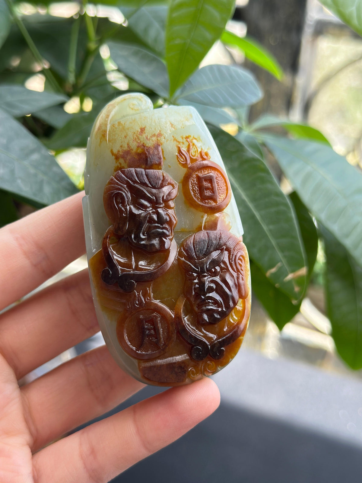 新疆和田玉珍品红皮籽料日月门神俏色雕手把件（yc707940）