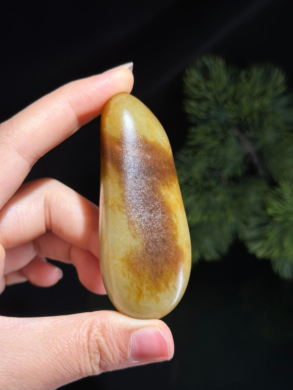 新疆和田玉青白玉聚秋梨皮珍品籽料手把件（yc539689）