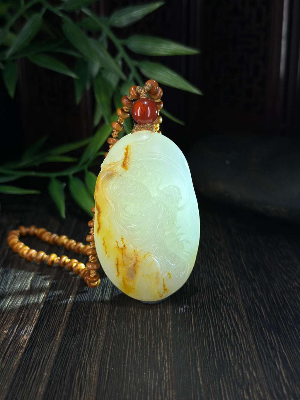 新疆和田玉珍品白玉洒金皮籽料神龙手把件（yc712156）