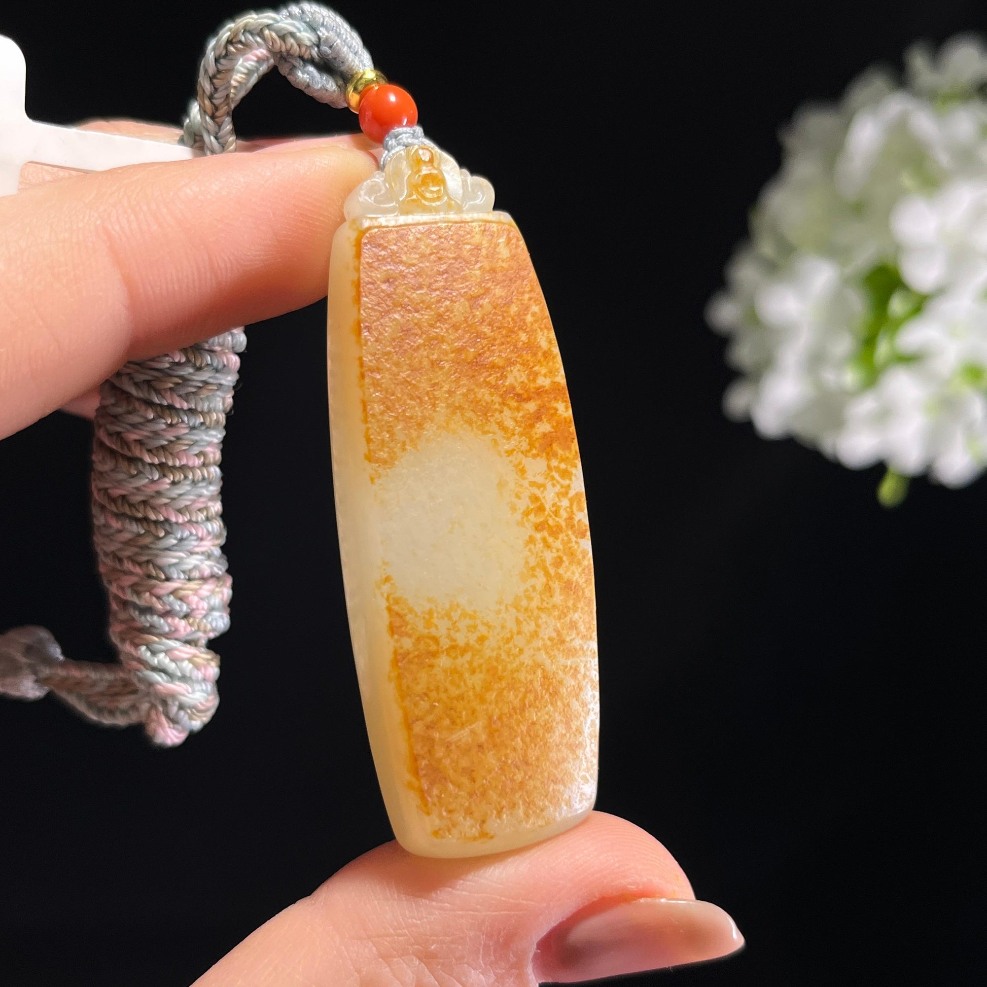 和田玉白玉洒红皮籽料无事牌（yc372694）