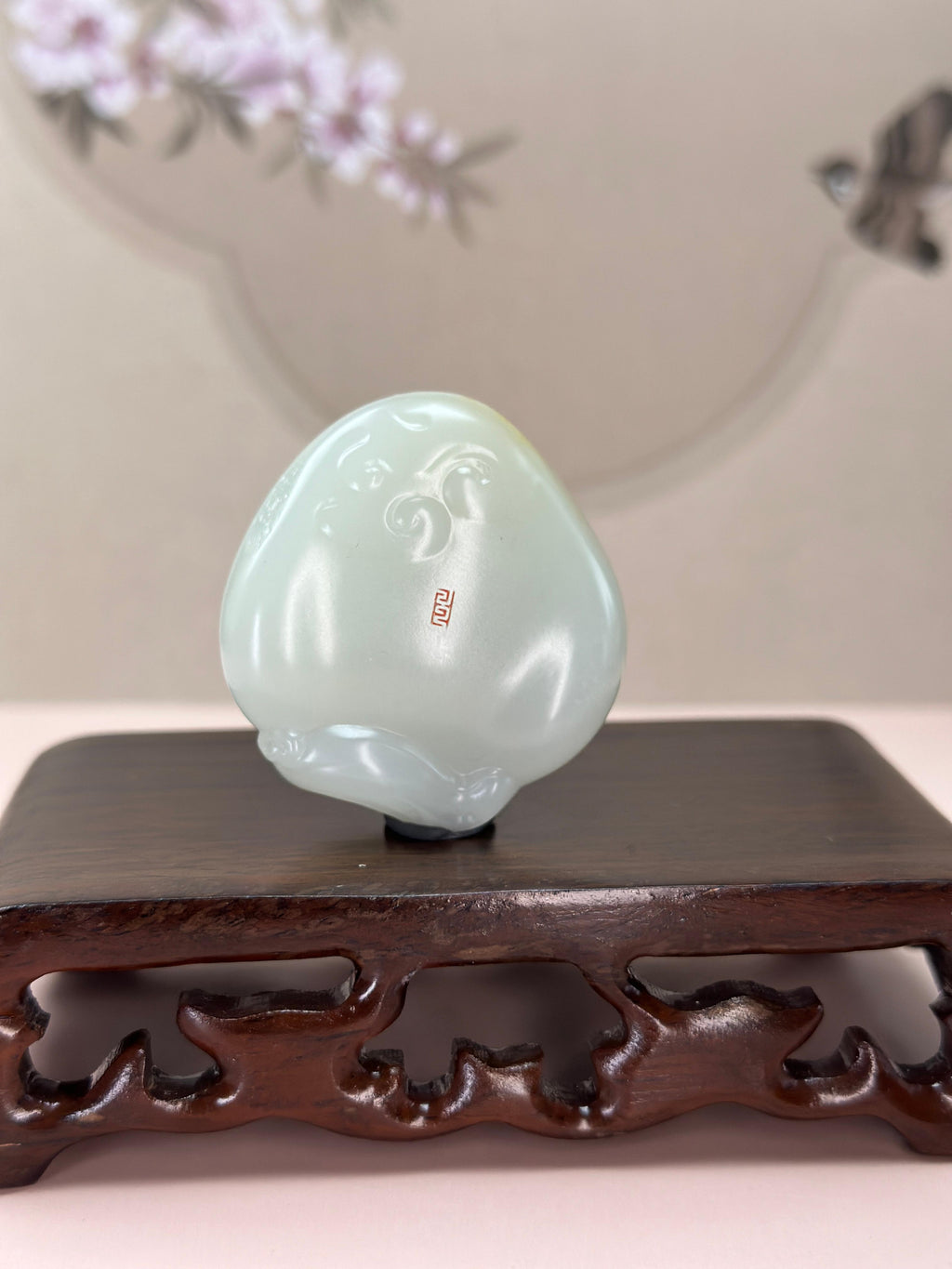 收藏级新疆和田玉白玉聚红皮籽料龙挂件（yc765488）