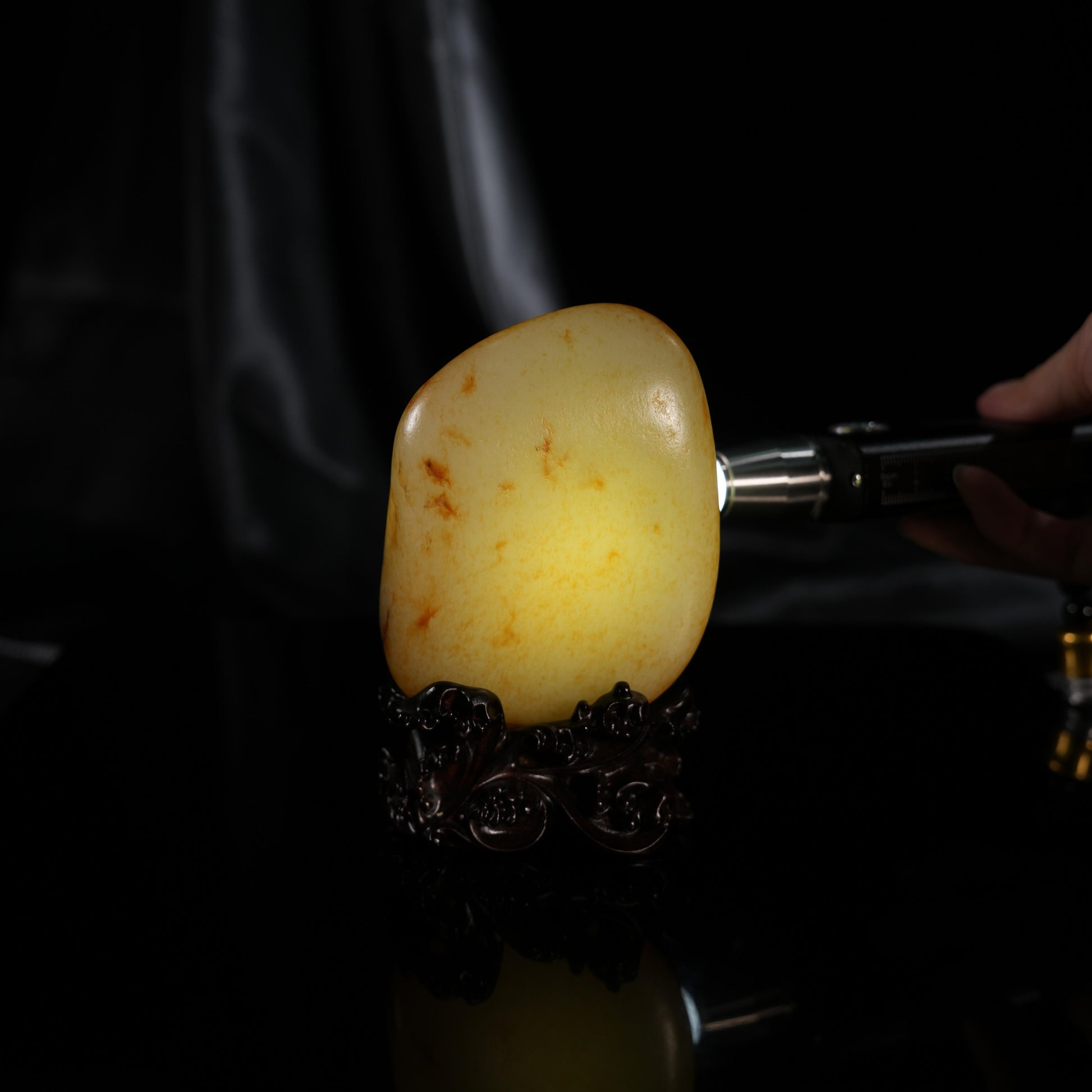 新疆和田玉“金纹纵雪”白玉洒金皮籽料（yc450354）