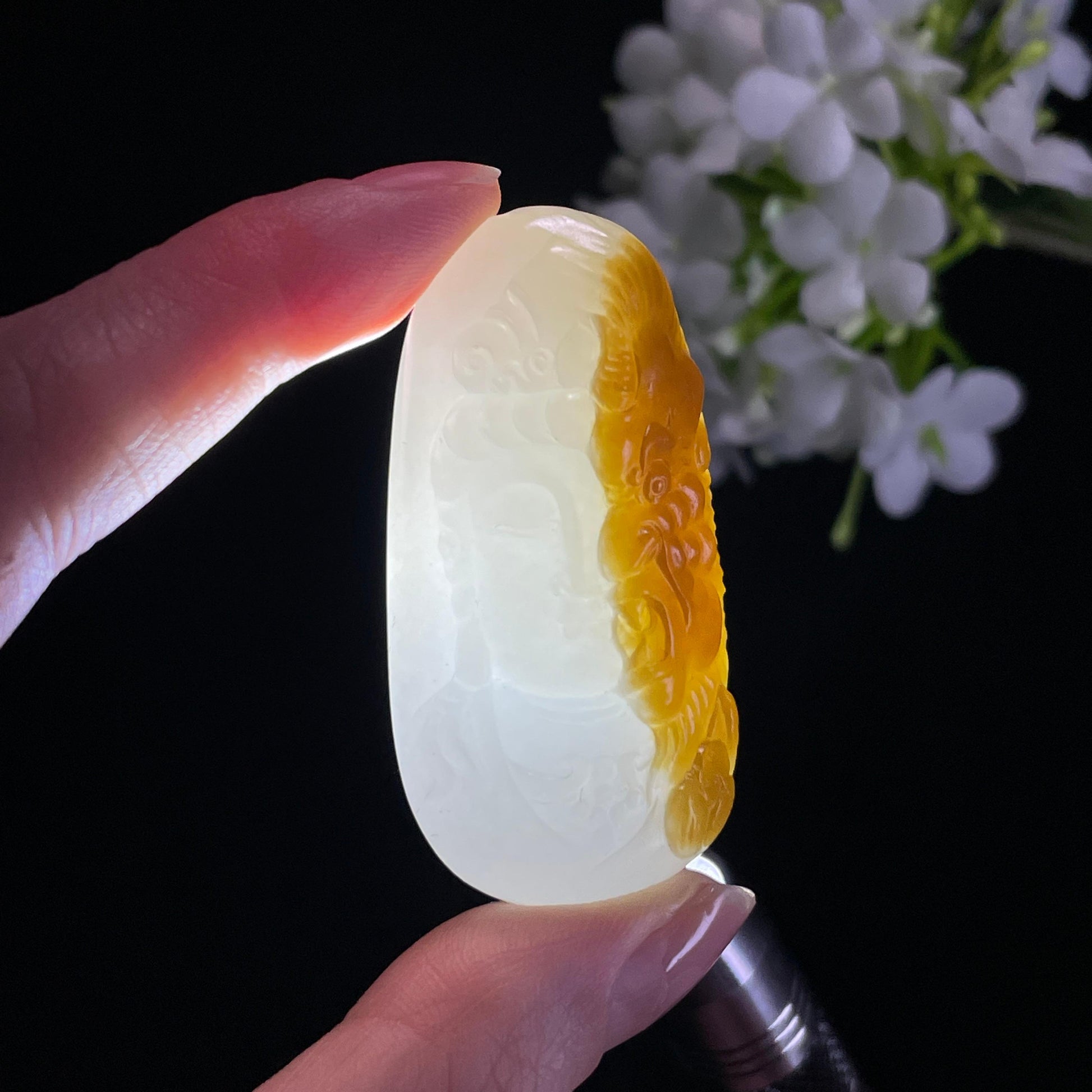 新疆天然和田玉“一念之间”糖白料佛魔雕刻挂件（yc314361）