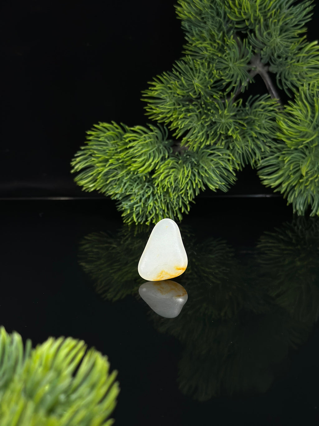 新疆和田玉白玉洒金皮精品三角形小籽（yc505034）