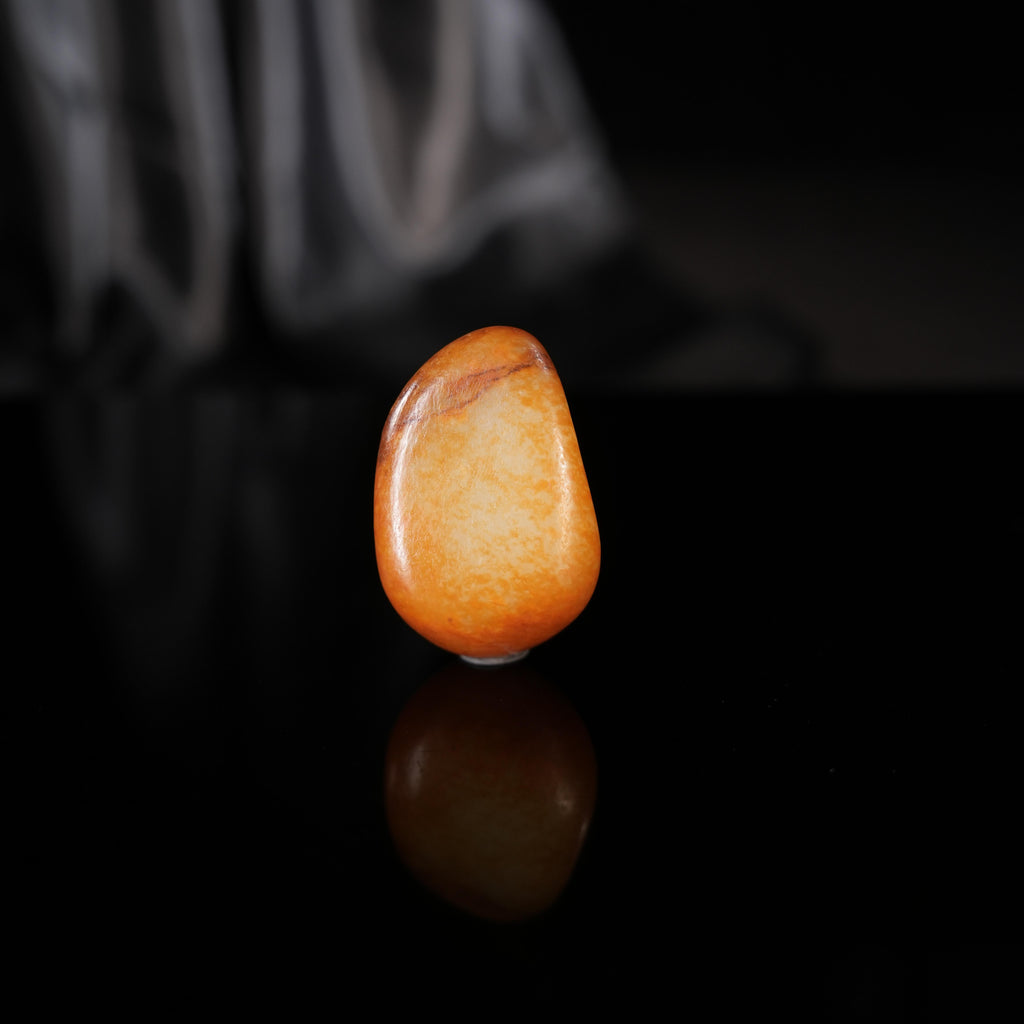 新疆和田玉“金尘满覆”白玉通体洒金皮籽料（yc450667）