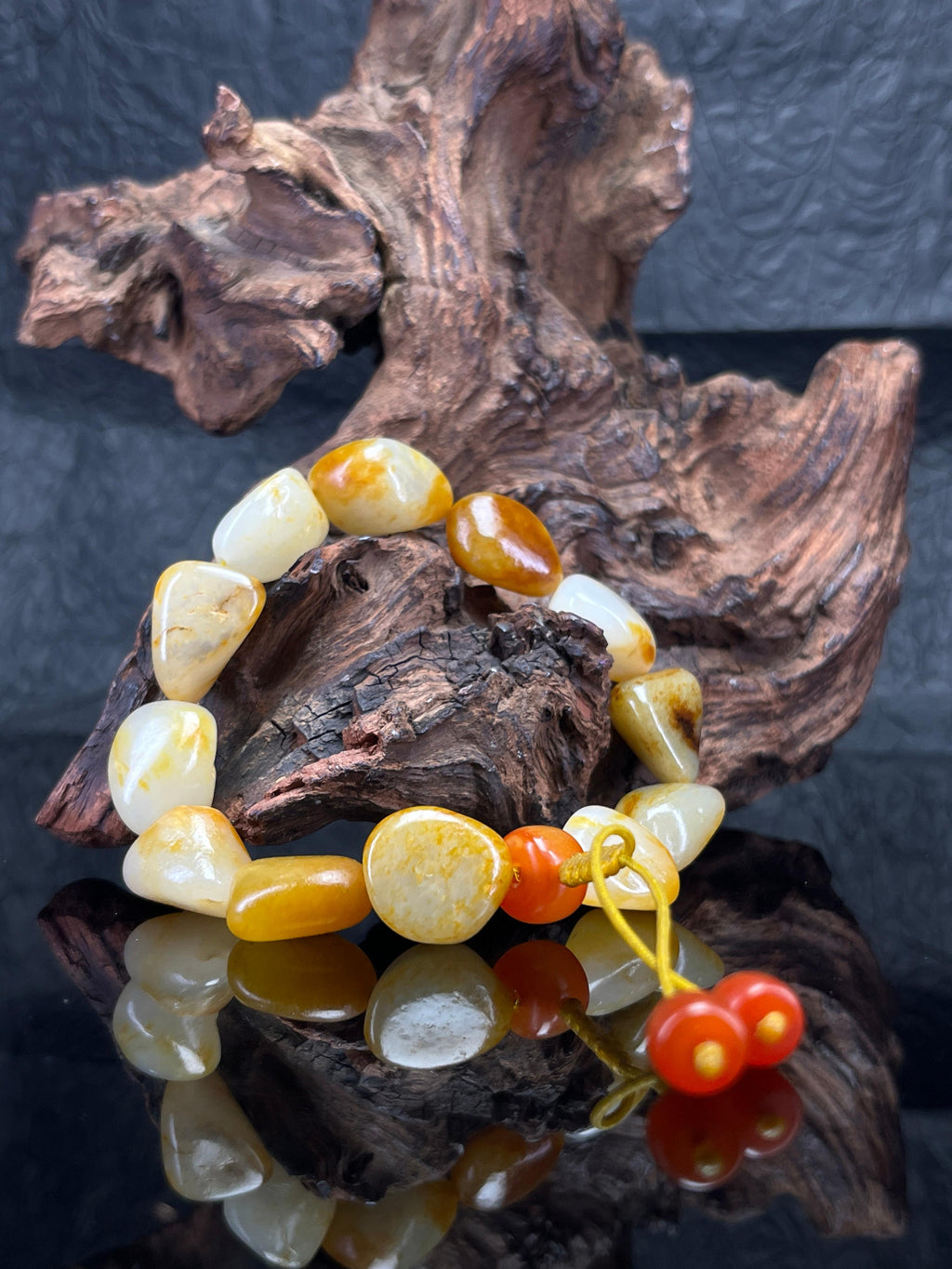 新疆和田玉天然籽料原石黄沁手串原籽原皮（yc232503）