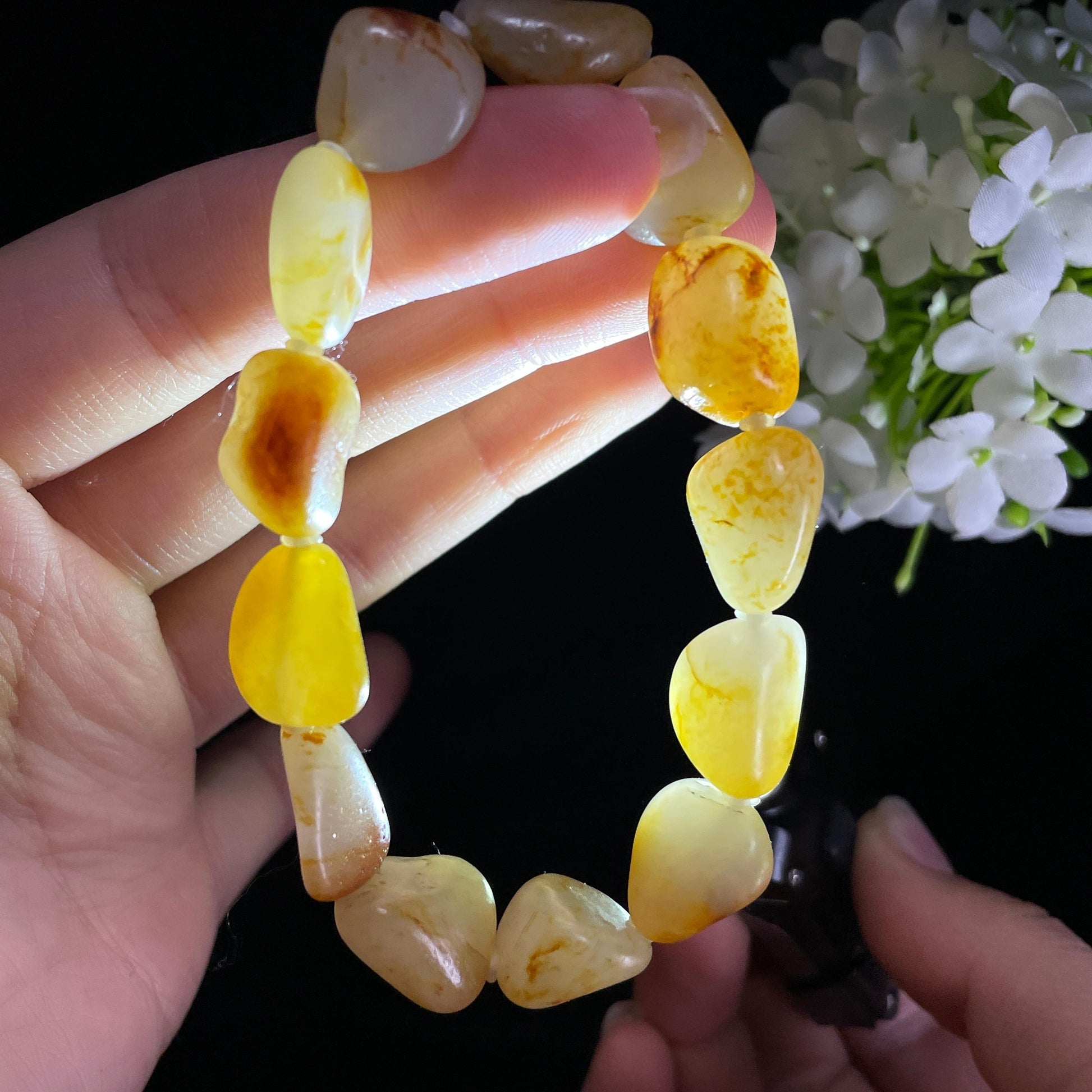 新疆天然和田玉白玉洒金皮聚红皮原籽手串（13颗）（yc393148）