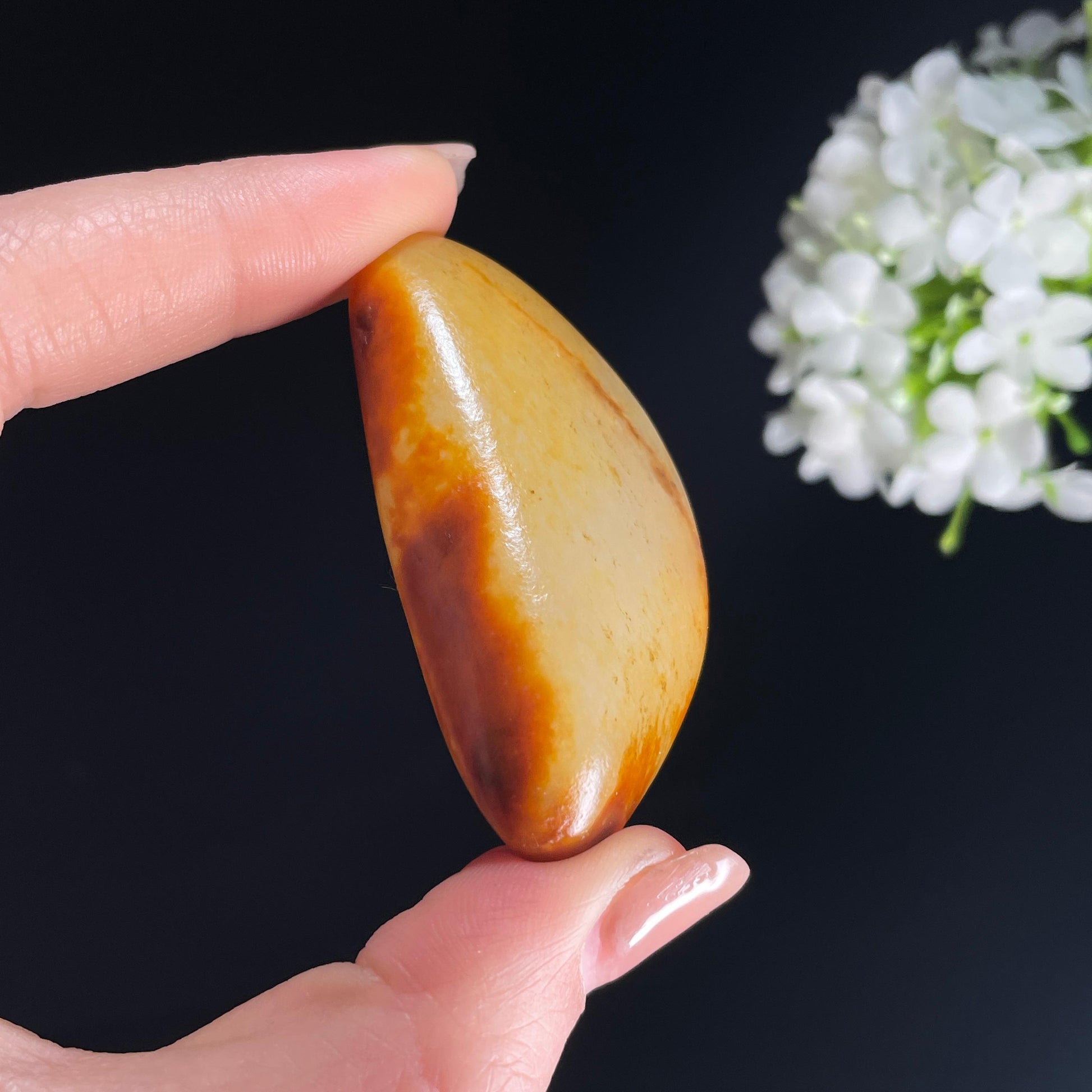 和田玉黄白种“秋砂染岸”聚红皮籽料（yc386331）