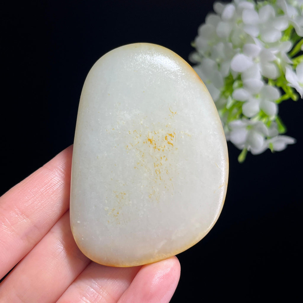 和田玉白玉“ 秋屏半染”黑红皮籽料（yc343285）