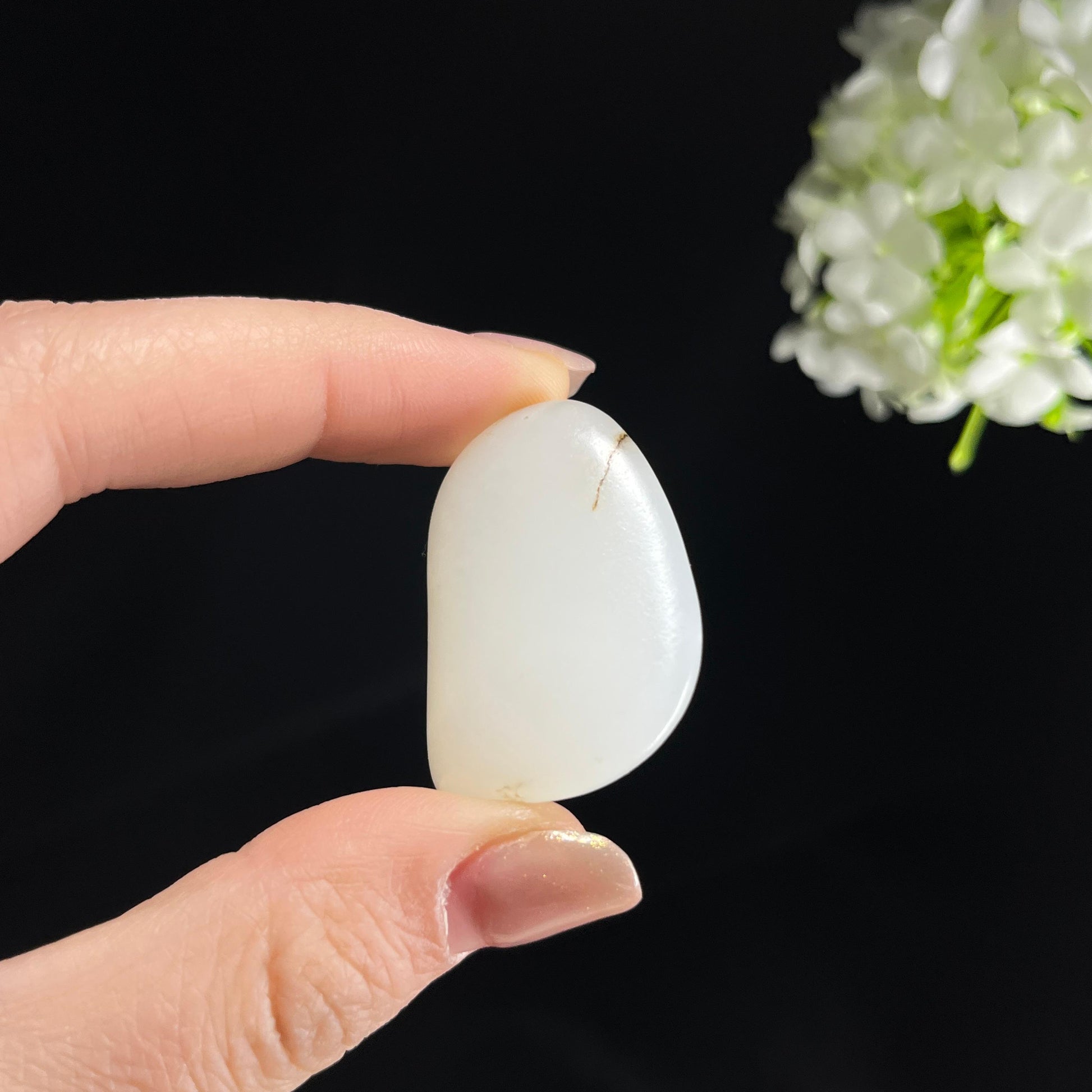 和田玉白玉“一缕秋痕”秋梨皮籽料（yc353888）