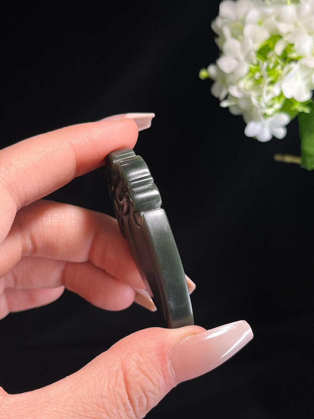 新疆天然和田玉塔青料“双龙戏珠”纹仿古玉牌挂件2（yc260263）