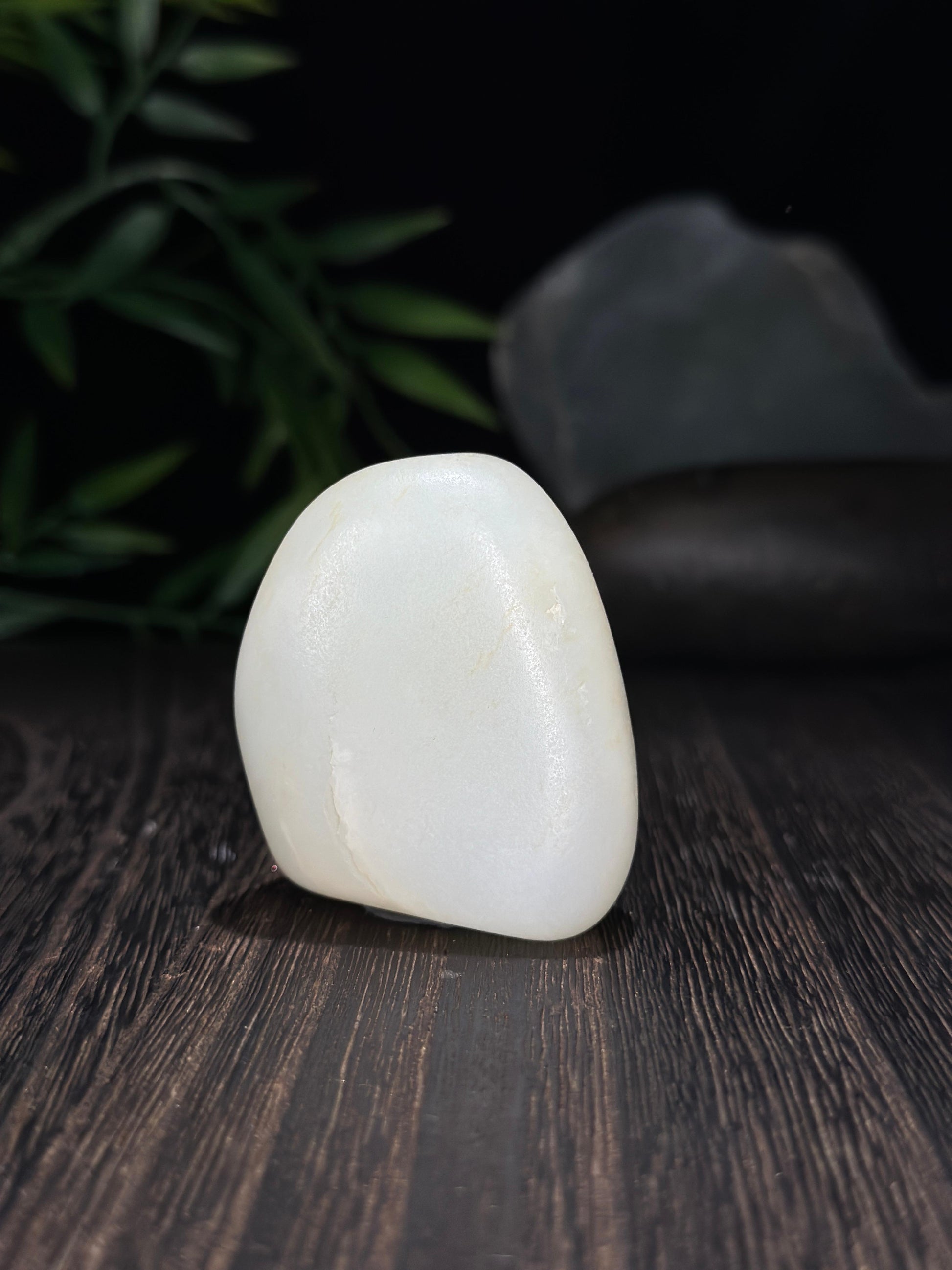 新疆和田玉白玉洒金皮精品籽料手把件（yc696048）