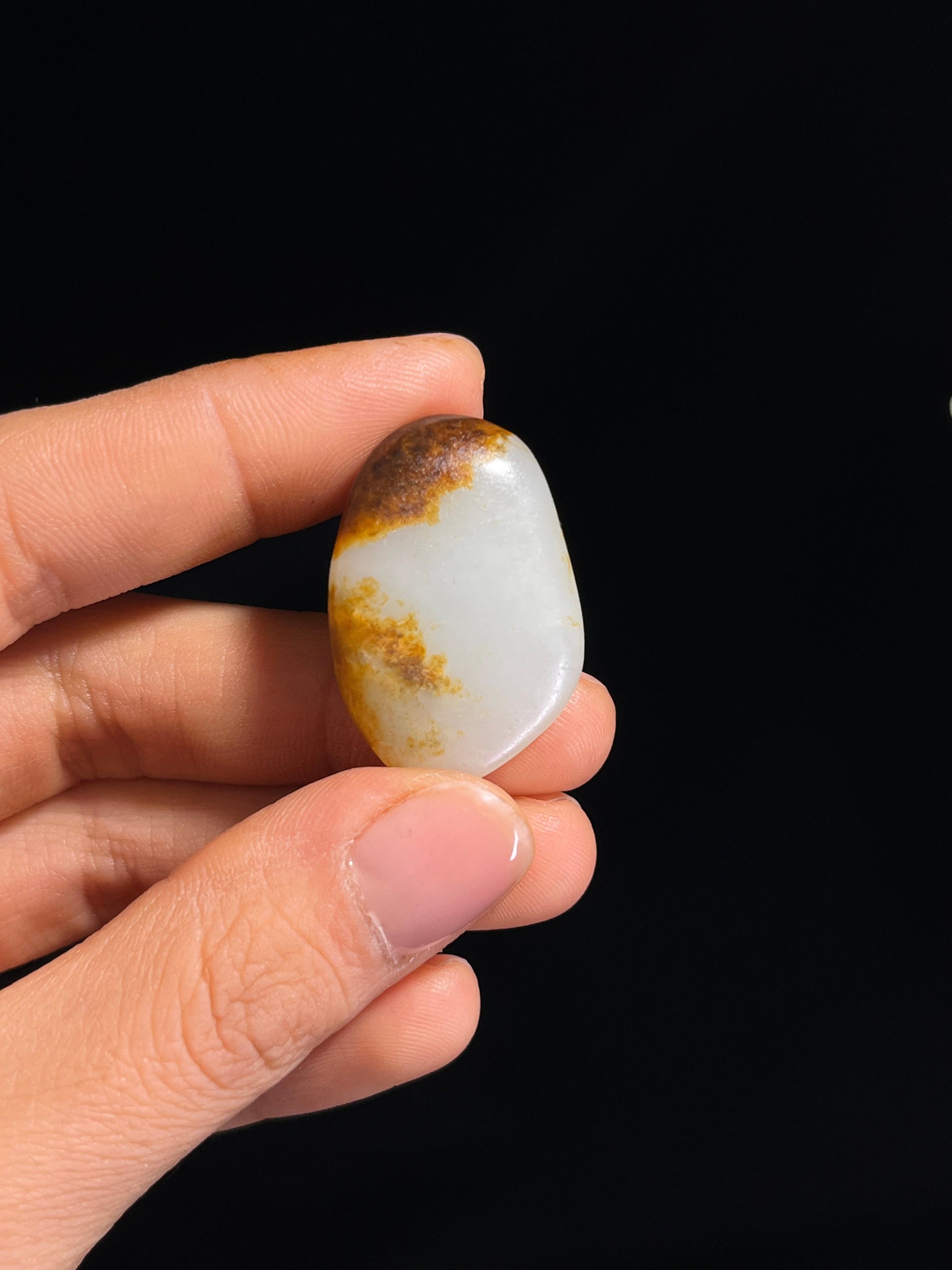 新疆天然和田玉白玉籽料原石挂件（yc263895）