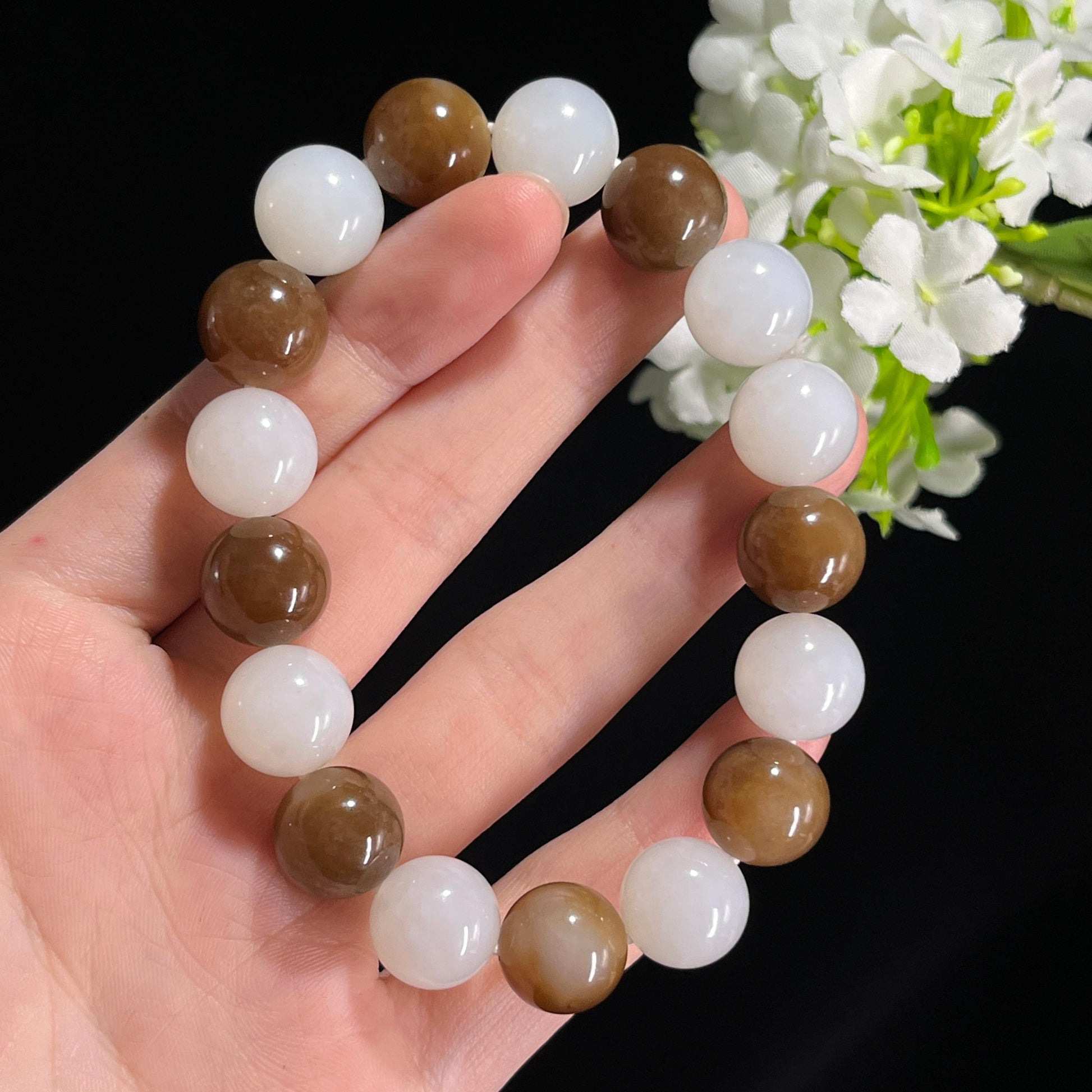 新疆和田玉“焦糖碎雪”且末全糖跳色手串（yc296563）