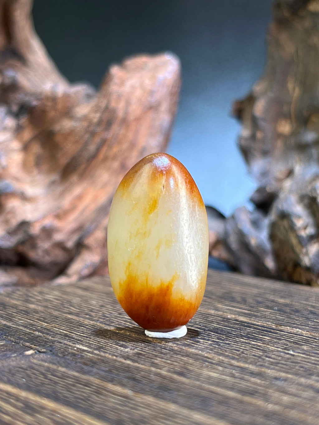 新疆和田玉天地聚红皮籽料原石包金挂件（yc229360）