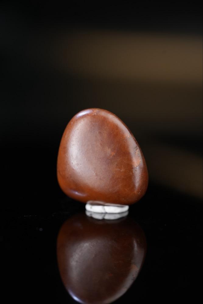 新疆和田玉红沁精品籽料原石（yc250782）