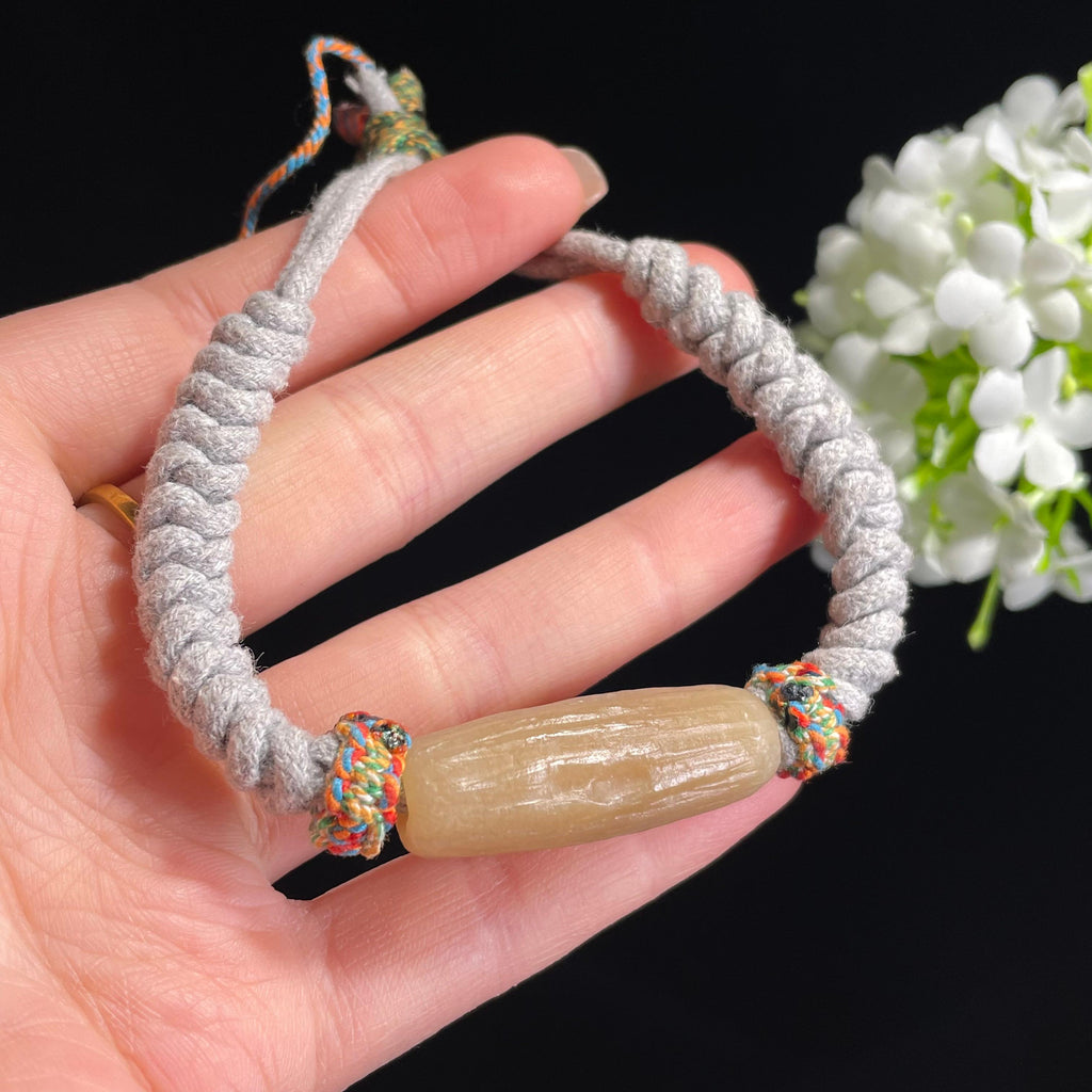 新疆天然和田玉糖玉“糖色护符”天珠雕刻挂件（yc312743）