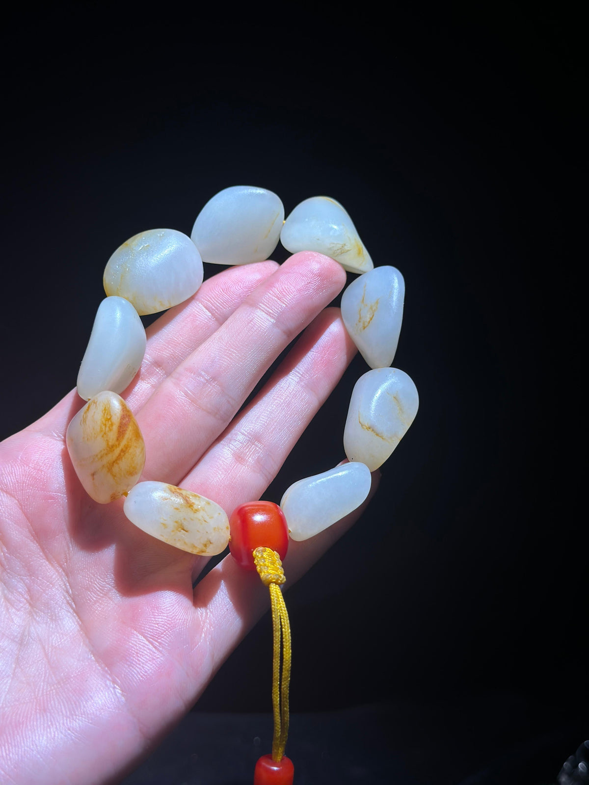 新疆和田玉珍品红皮洒金皮原籽手串（9颗）（yc748568）