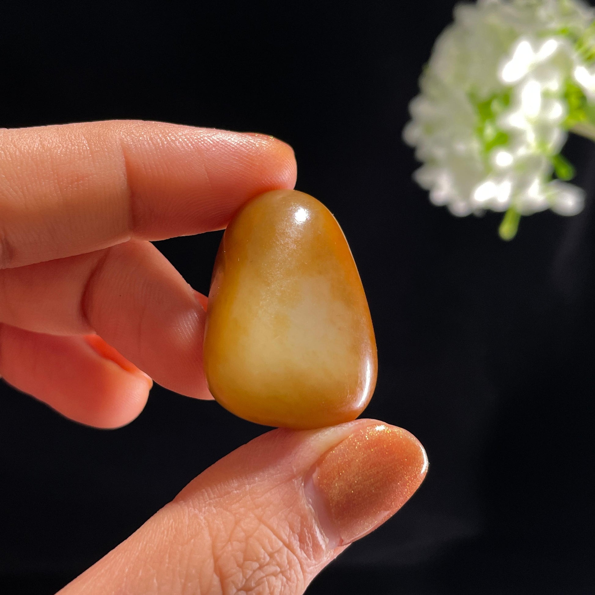 新疆天然和田玉“江枫蜜色”红沁籽料（yc387331）