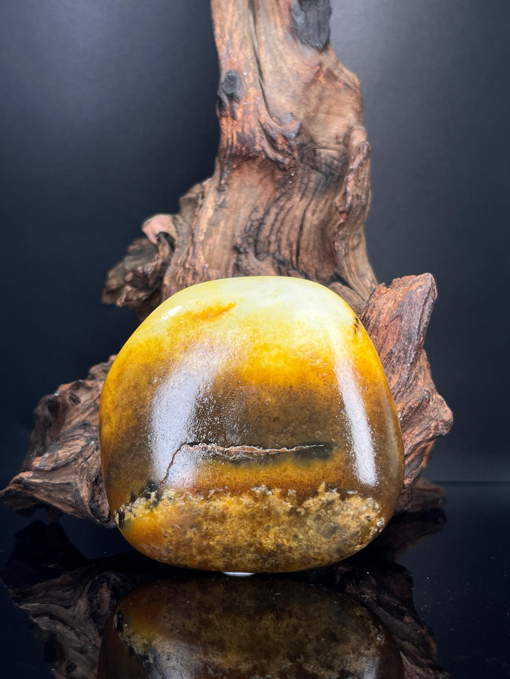 新疆和田玉聚黑黄皮籽料原石（yc241876）