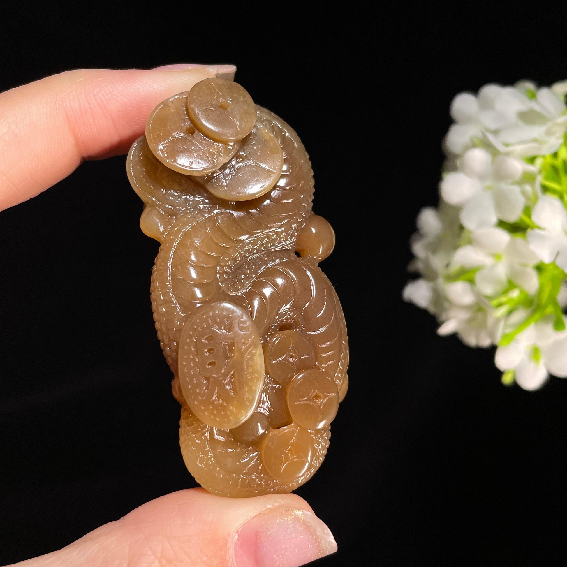 和田玉糖玉蛇富贵缠身雕刻挂件（yc414373）