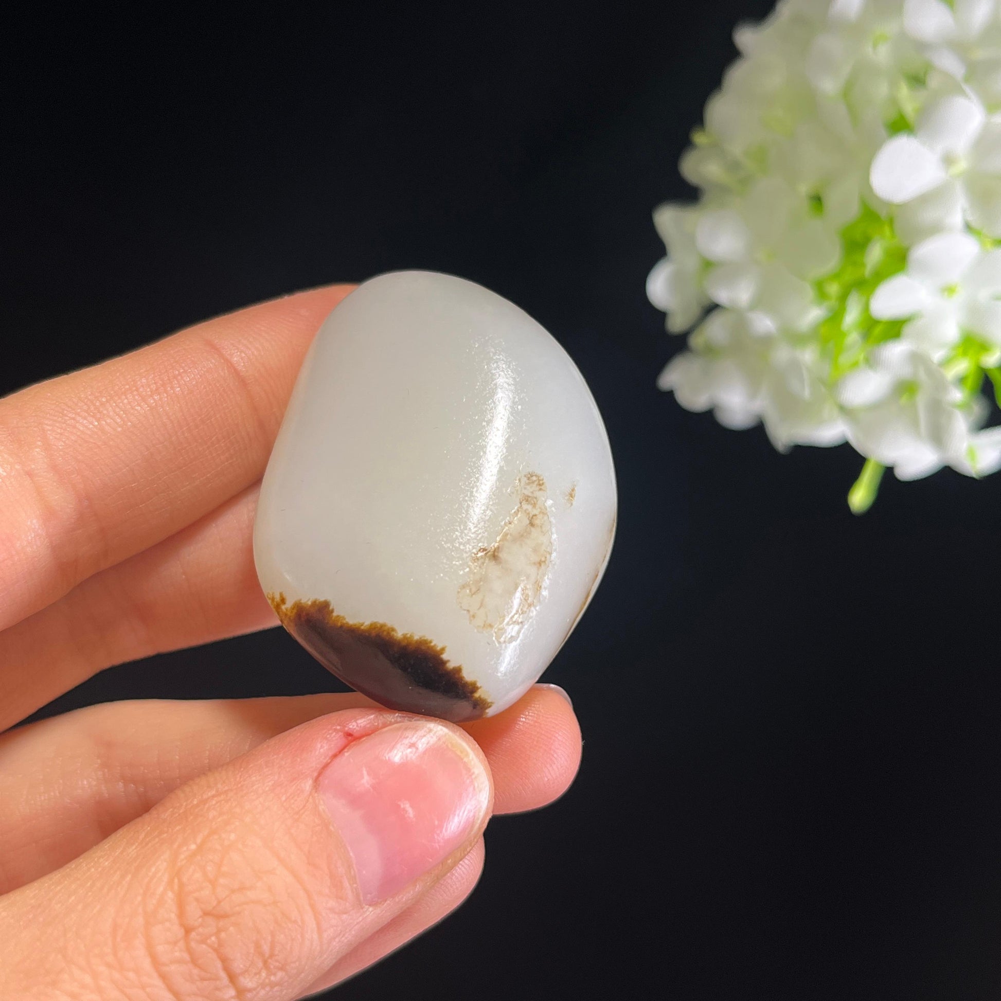 和田玉白玉聚黑皮“天地墨痕”天地皮籽料（yc349691）