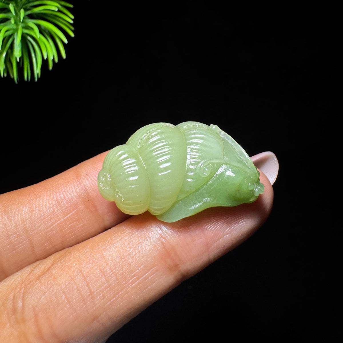 和田玉山料翠青蜗牛（yc731224）