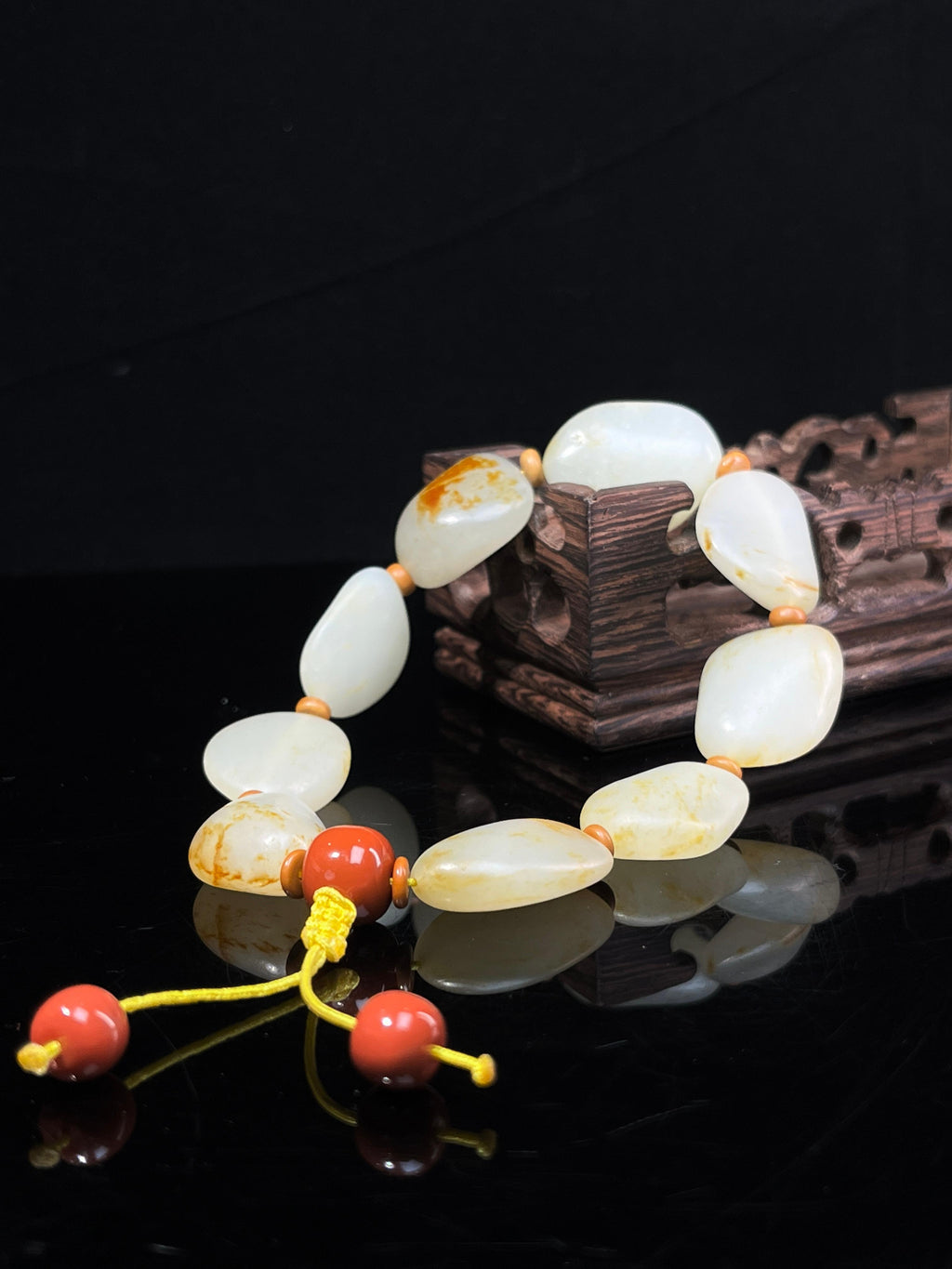 新疆天然和田玉籽料原石洒金皮手串3（yc235575）