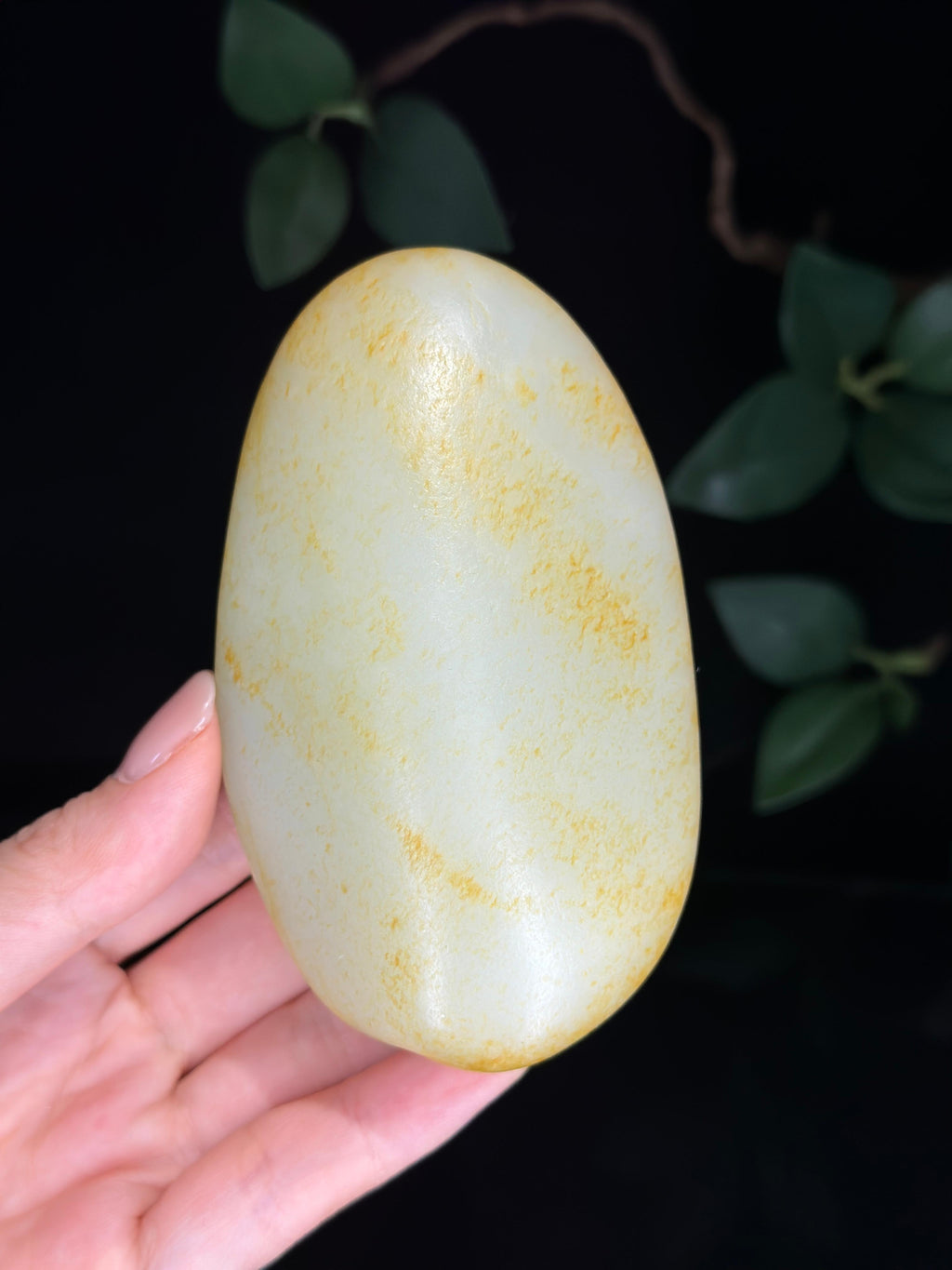 收藏级新疆天然和田玉白玉洒金皮籽料手把件（yc739700）