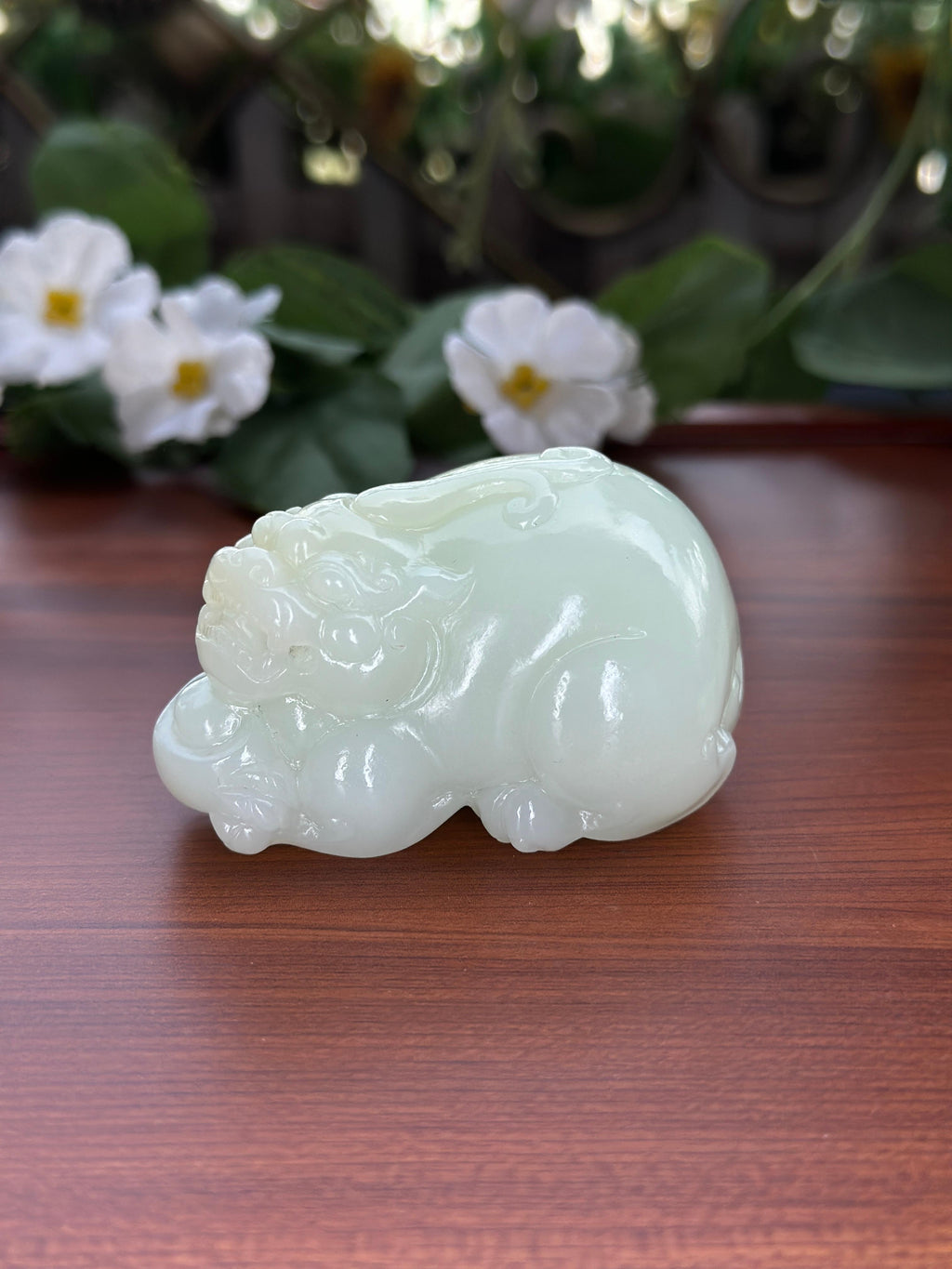 和田玉糖白送财貔貅手把件（yc704467）