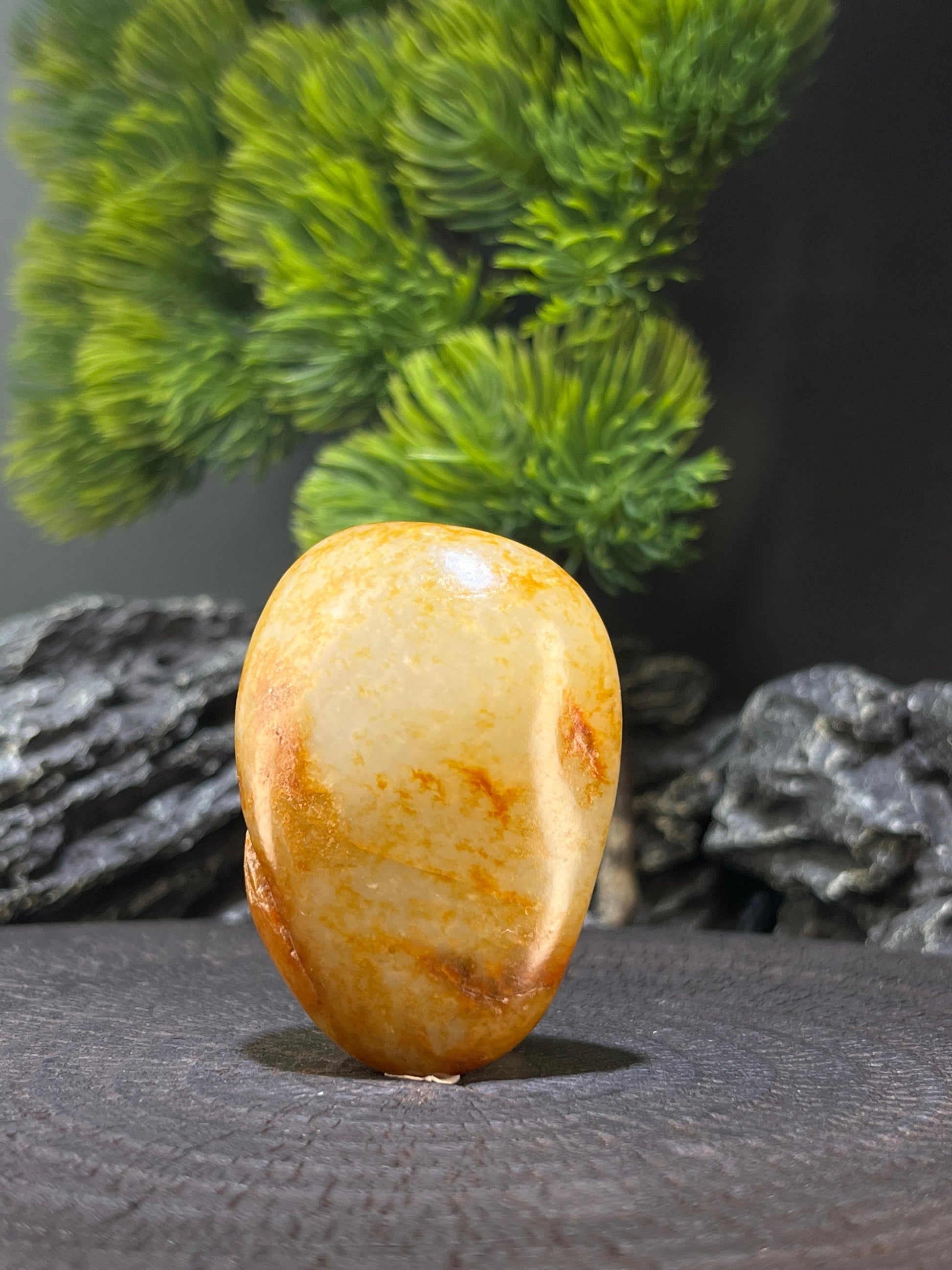 新疆天然和田玉白玉洒金皮籽料原石挂件（yc224180）