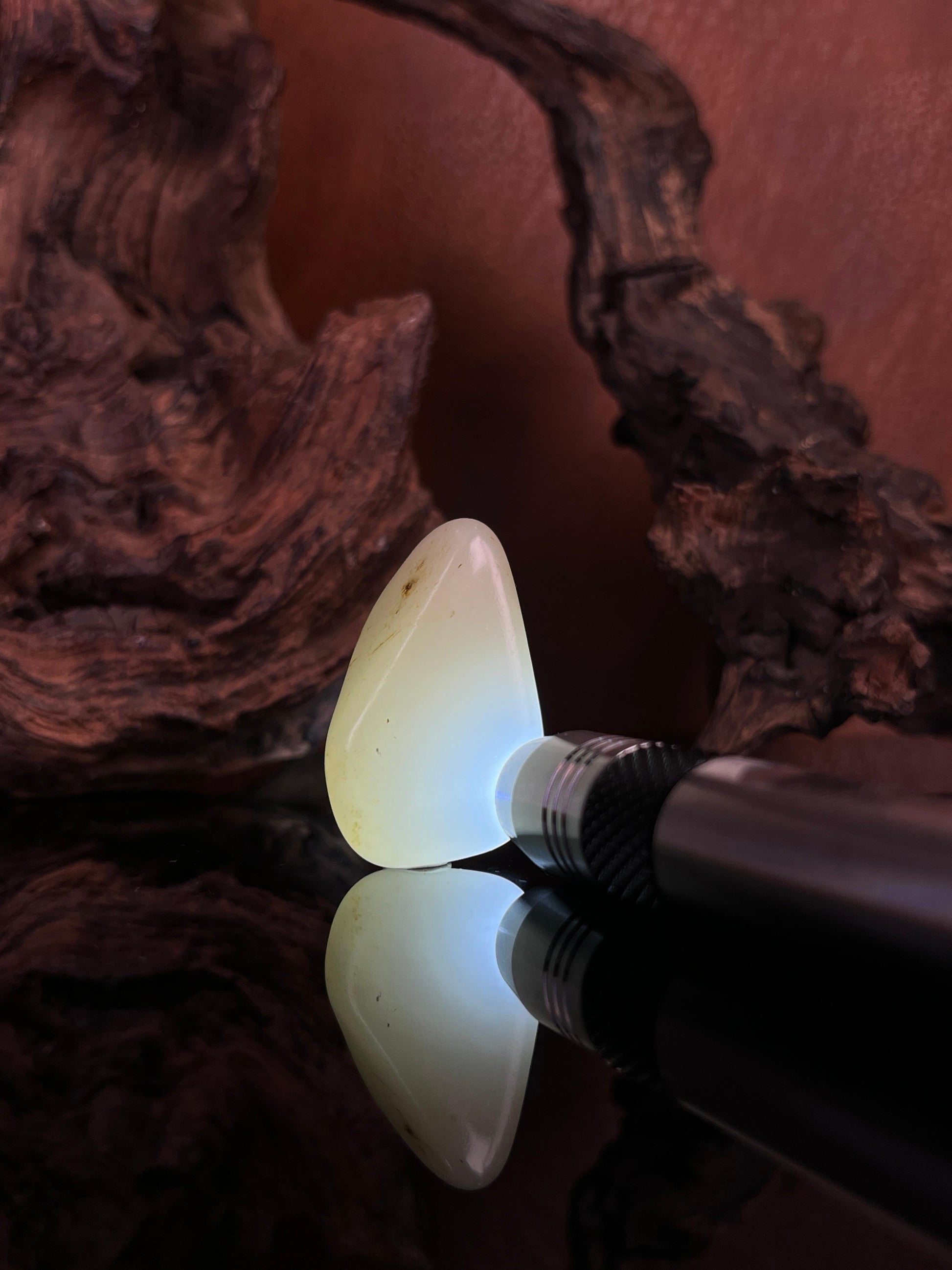 天然和田玉白玉洒金皮籽料原石吊坠（yc227470）