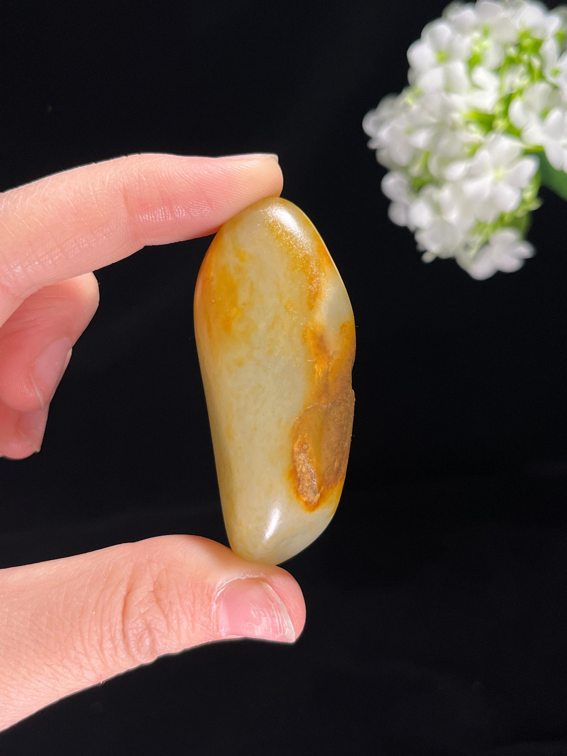 新疆和田玉洒金红沁油皮籽料原石（yc255633）