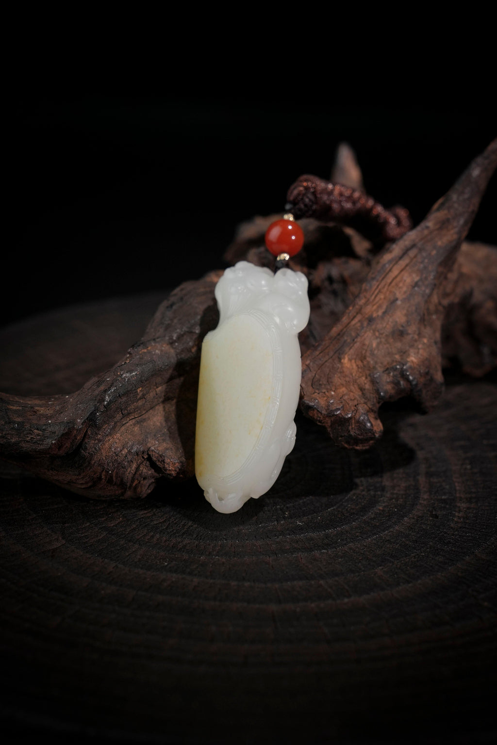 和田玉——洒金皮籽料龙龟挂件yc184130