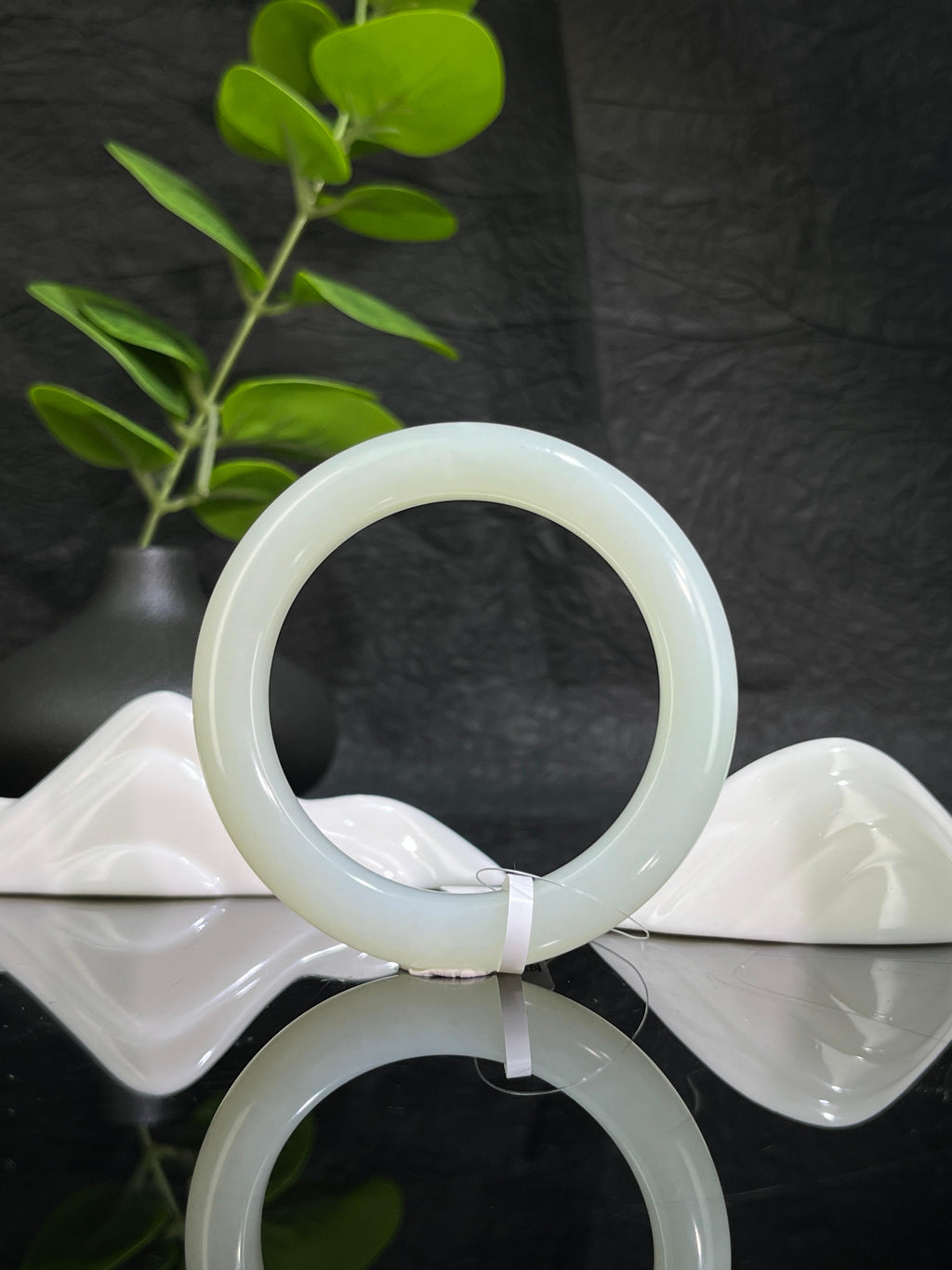 和田玉高青白手镯（52卡）（yc231975）