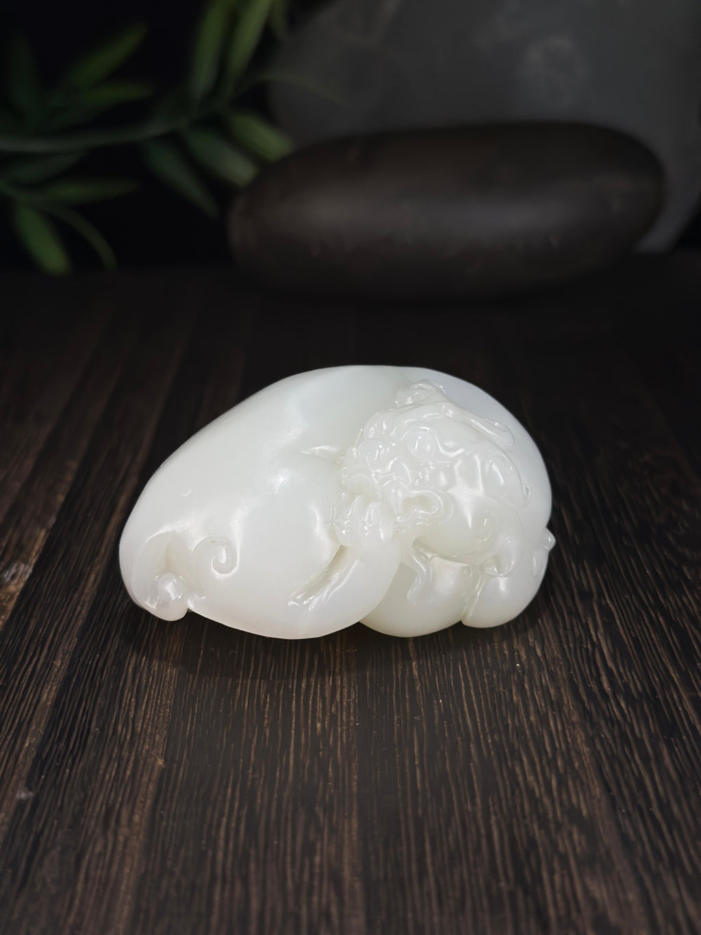 和田玉精品白玉回首貔貅手把件（yc703077）
