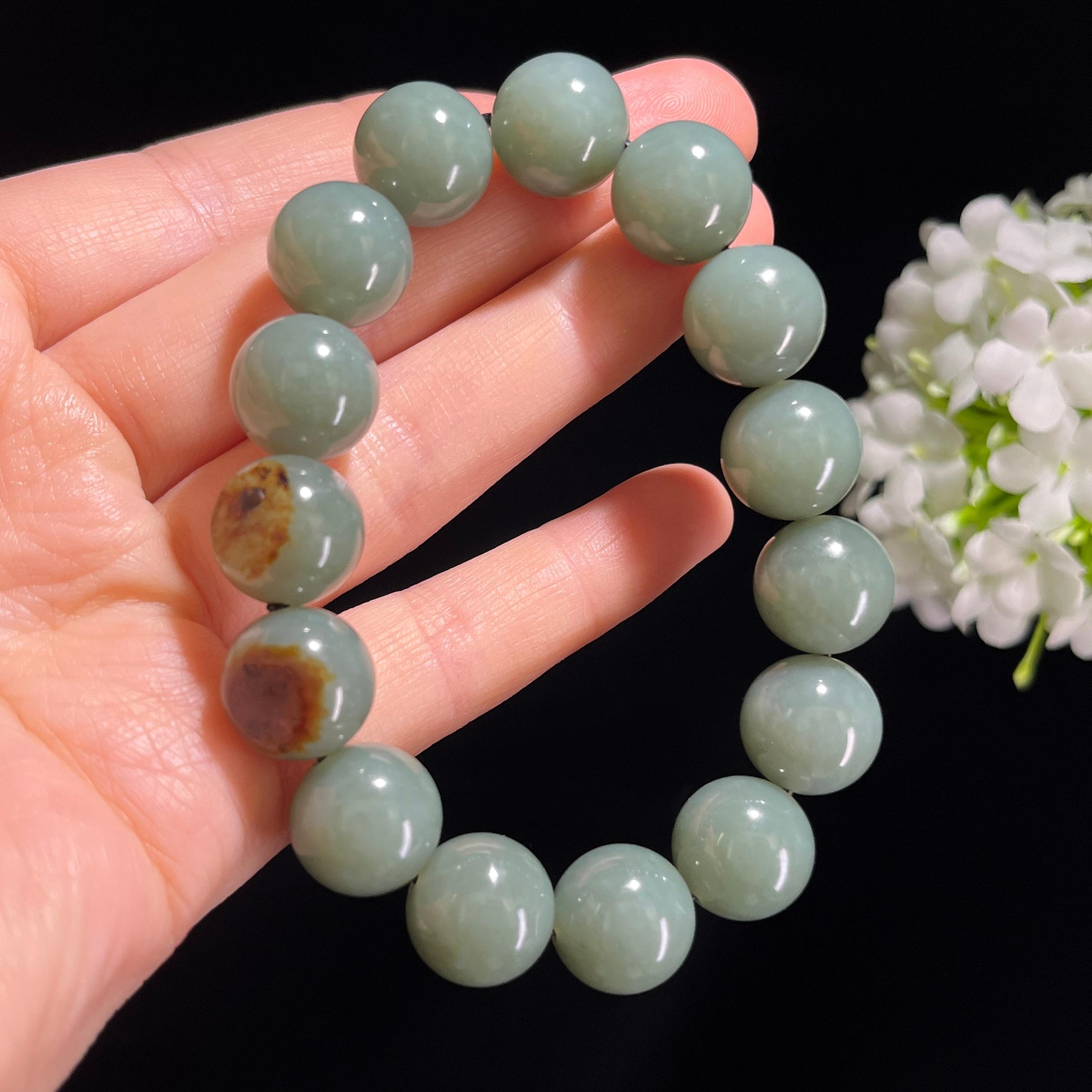 新疆天然和田玉沙枣青红皮籽料圆珠手串（yc379049）