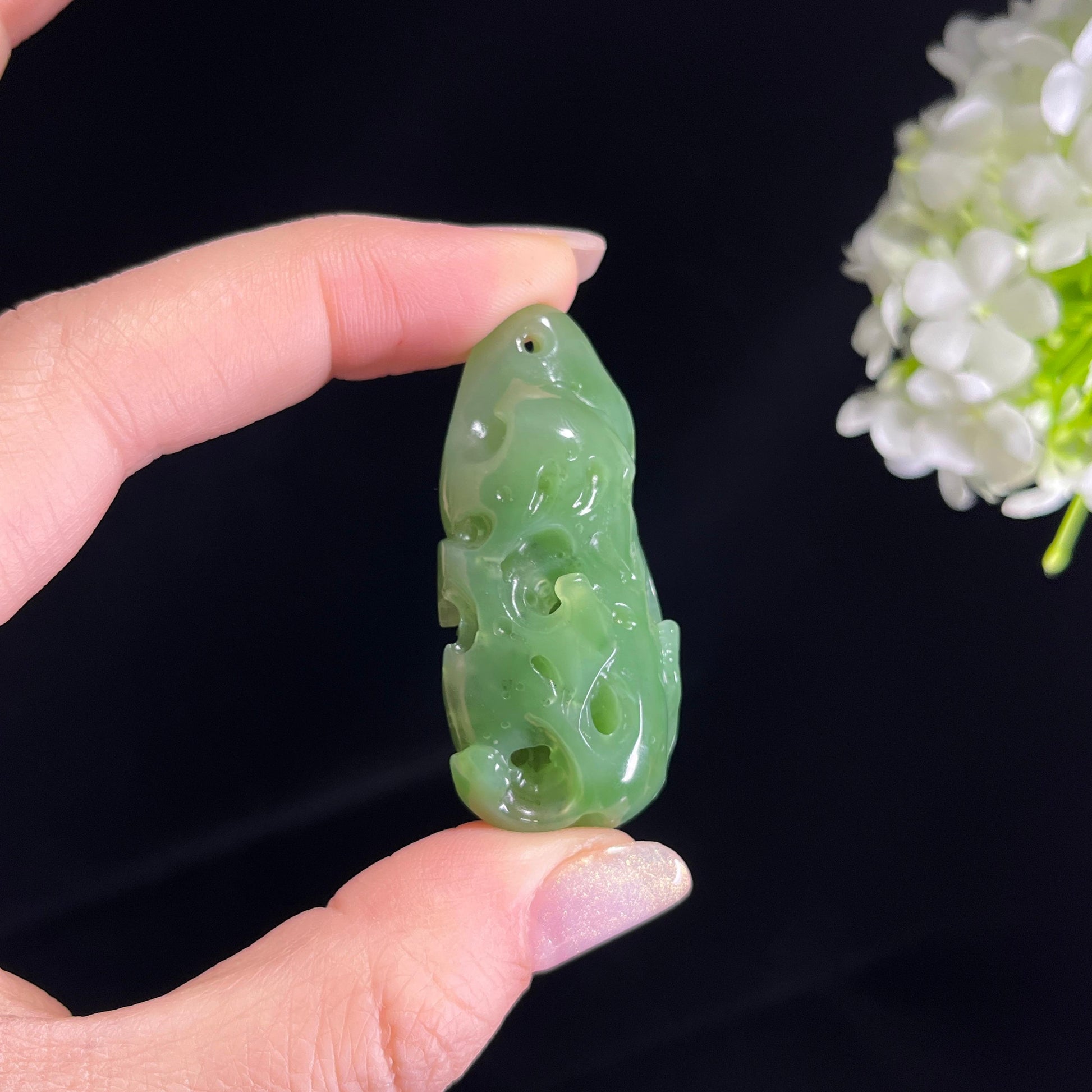 新疆天然和田玉太湖石特色雕刻摆件（yc353033）