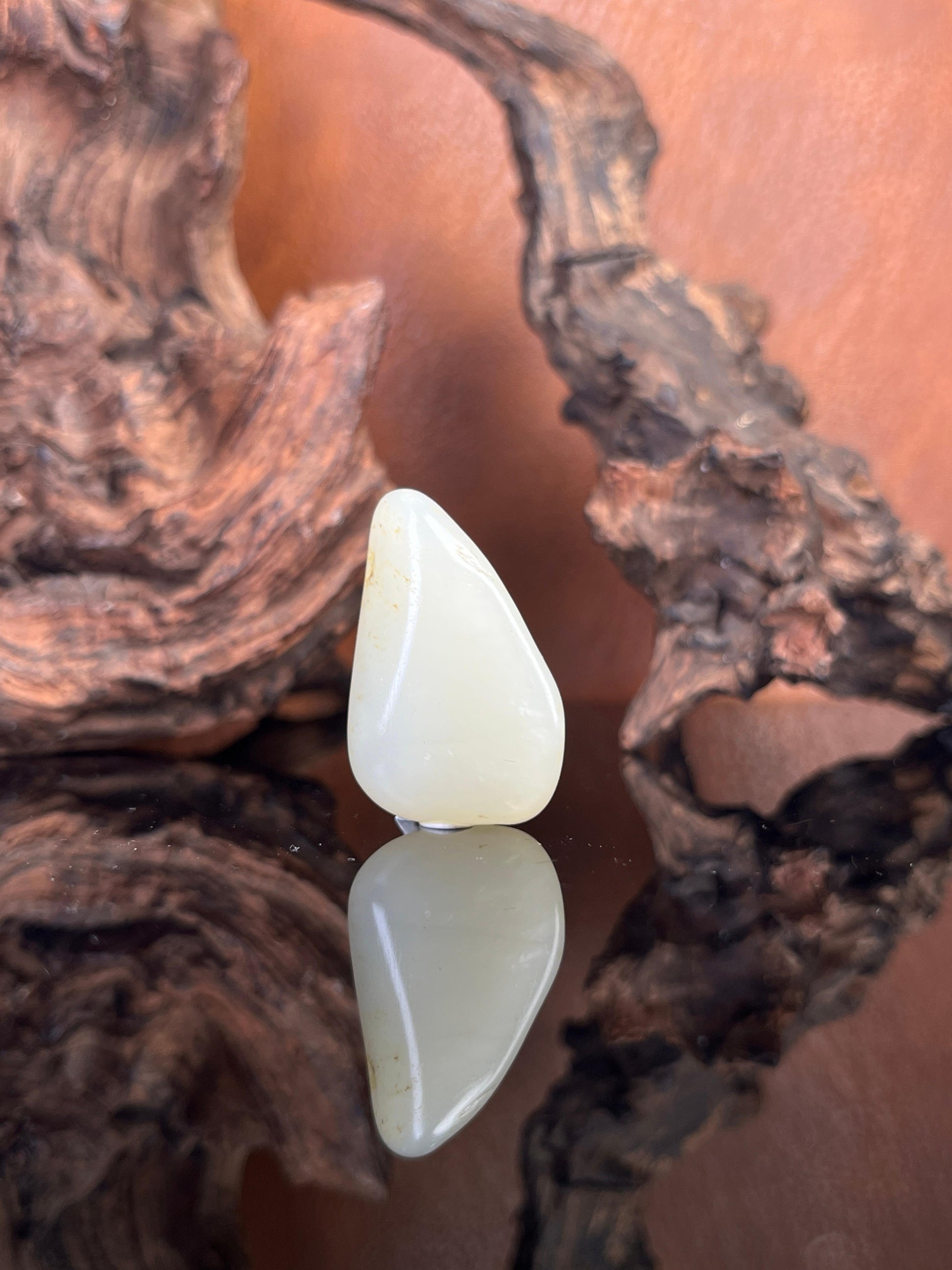 天然和田玉白玉洒金皮籽料原石吊坠（yc227470）