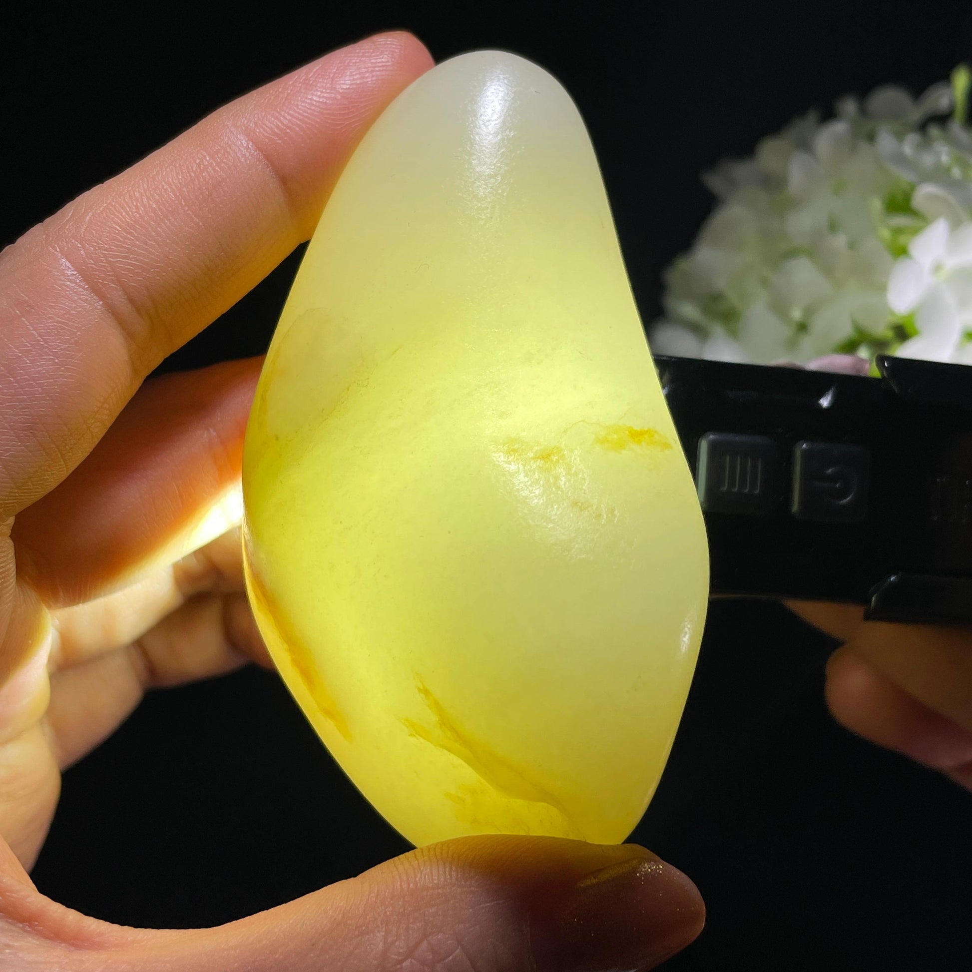 和田玉白玉“风起玉痕”淡洒金皮籽料（yc392633）