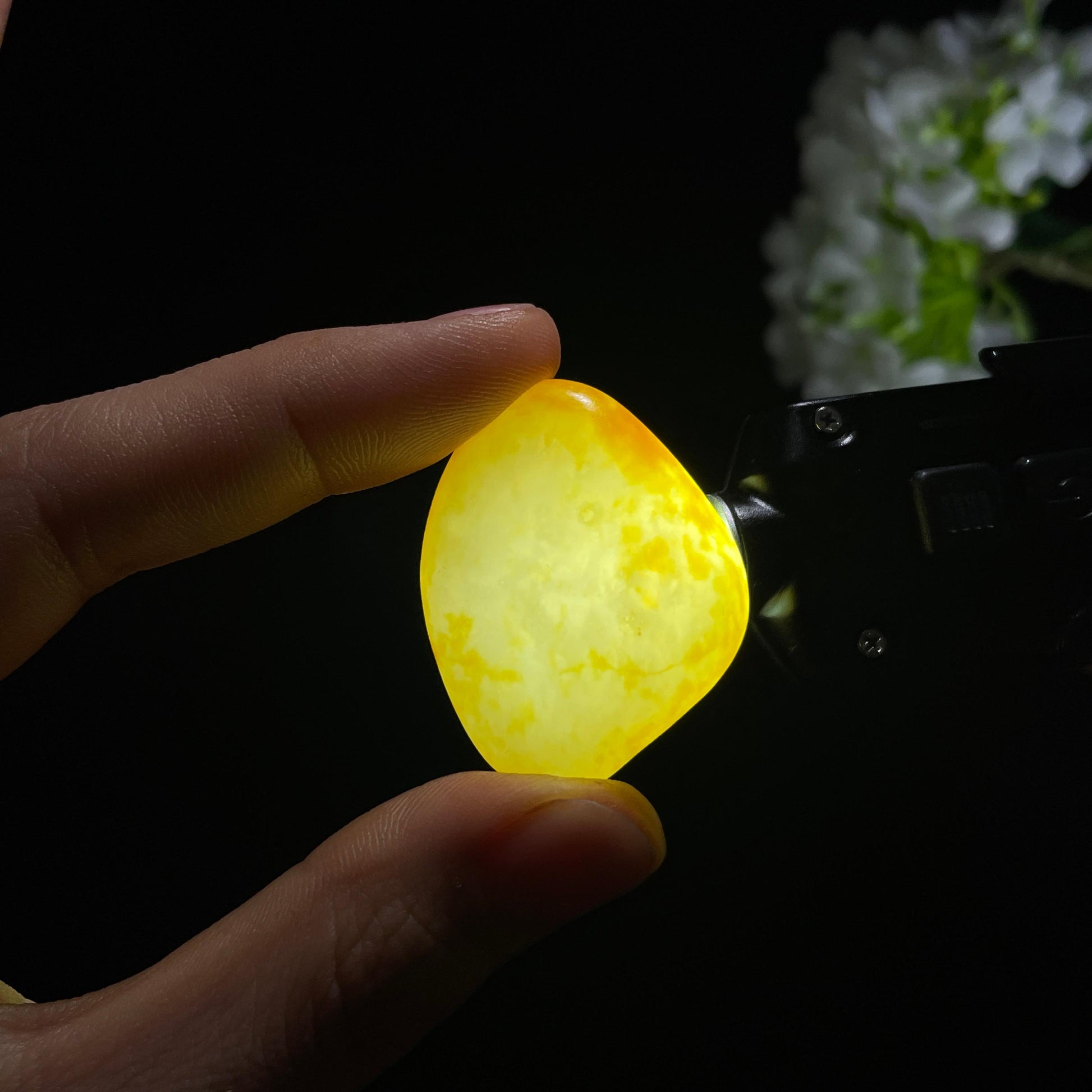和田玉白玉“蜜霜初凝”洒金皮籽料（yc324487）