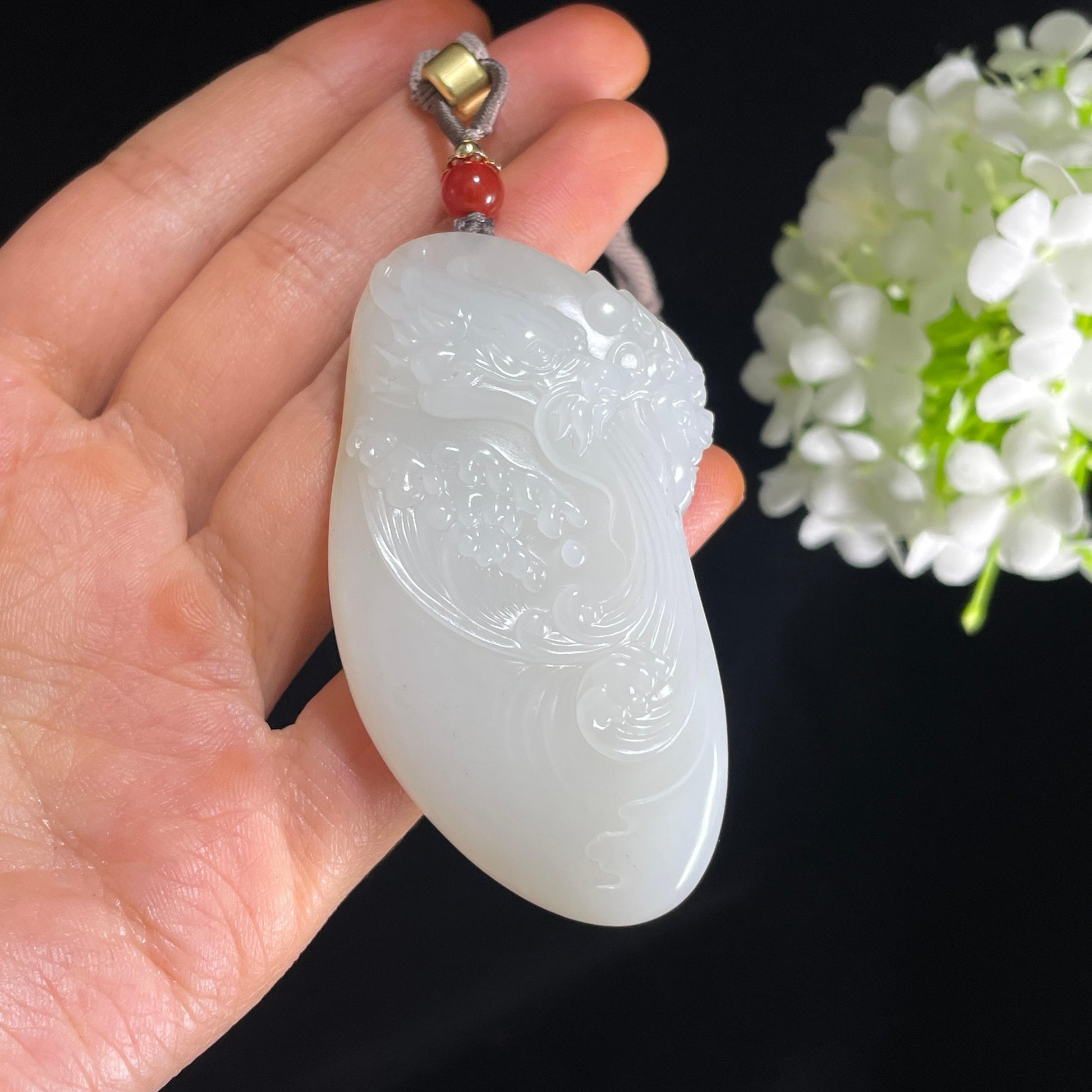 和田玉白玉洒金皮籽料龙雕刻挂件（yc384176）